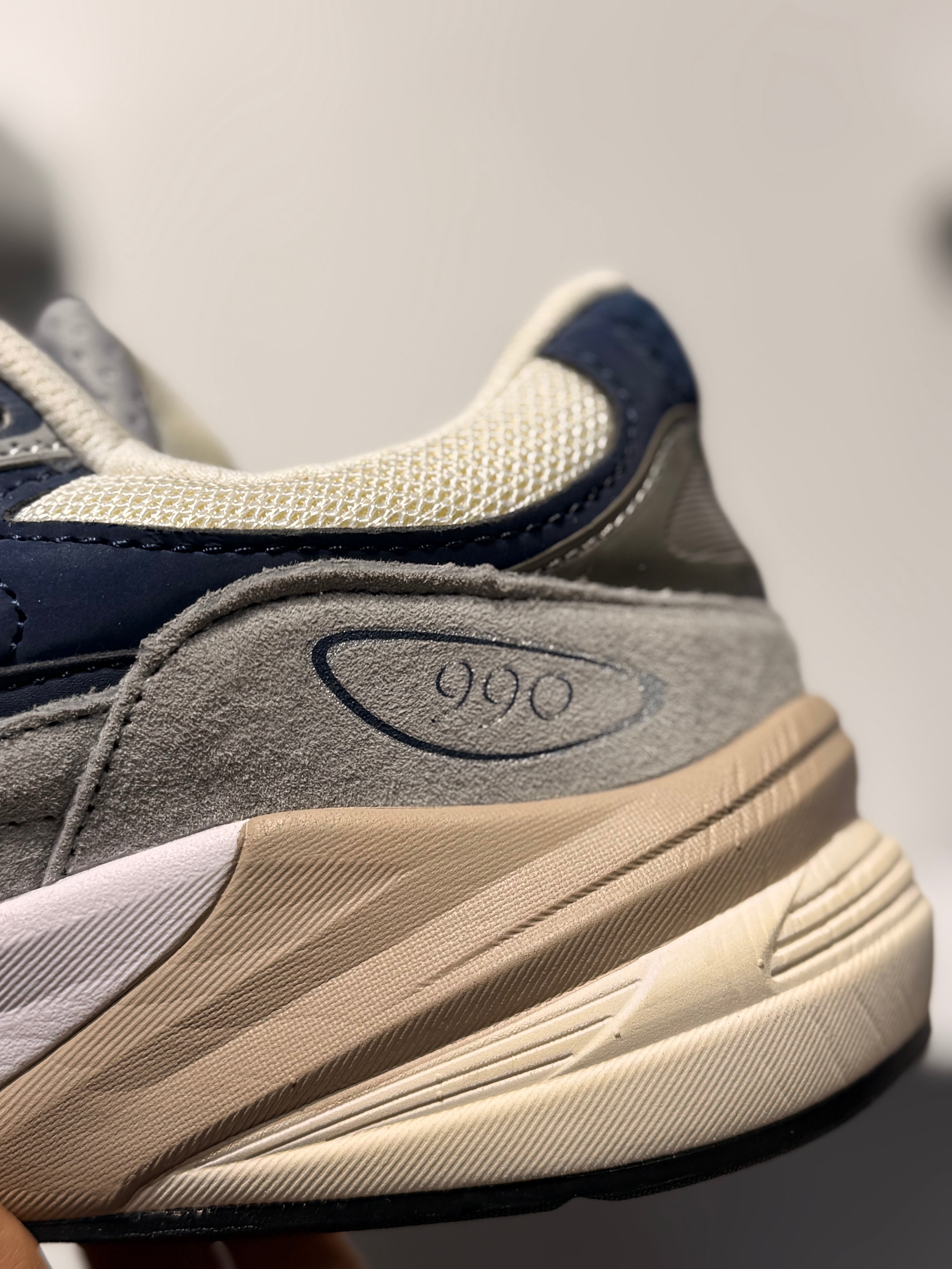 NEW BALANCE 990V6 GREY NAVY