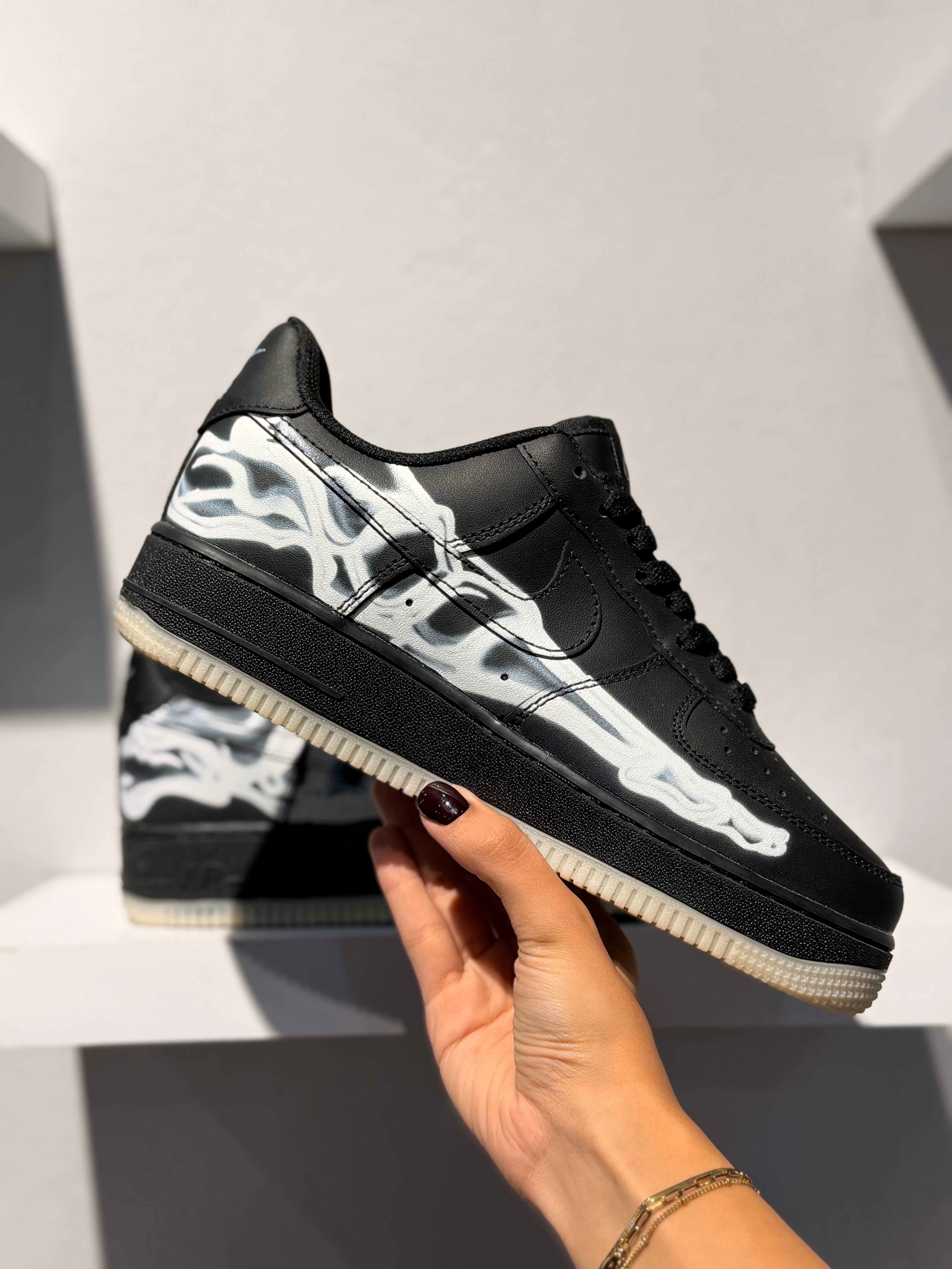 NIKE AIR FORCE SKELETON