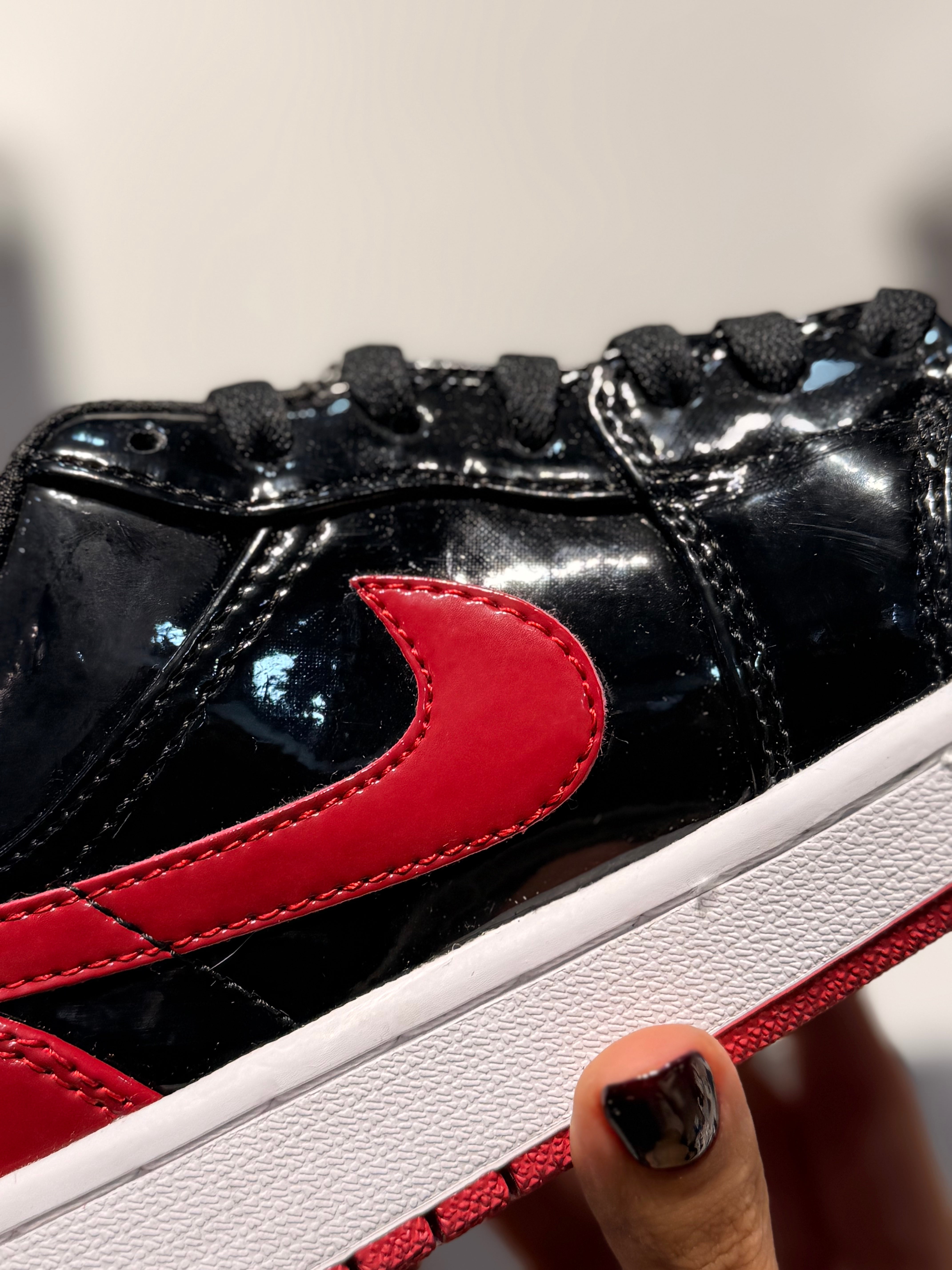 JORDAN 1 LOW PATENT BRED