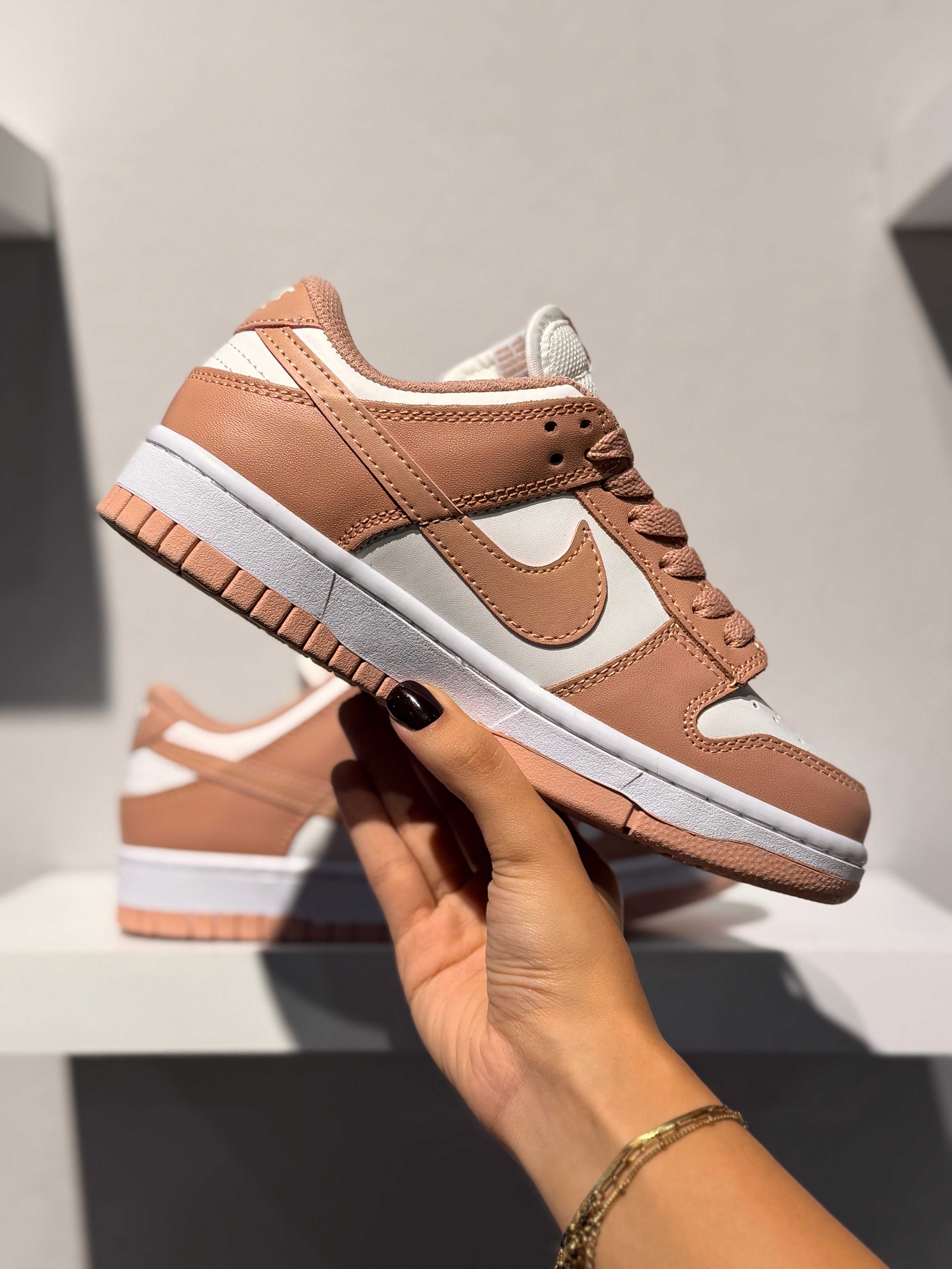 NIKE DUNK LOW ROSE WHISPER