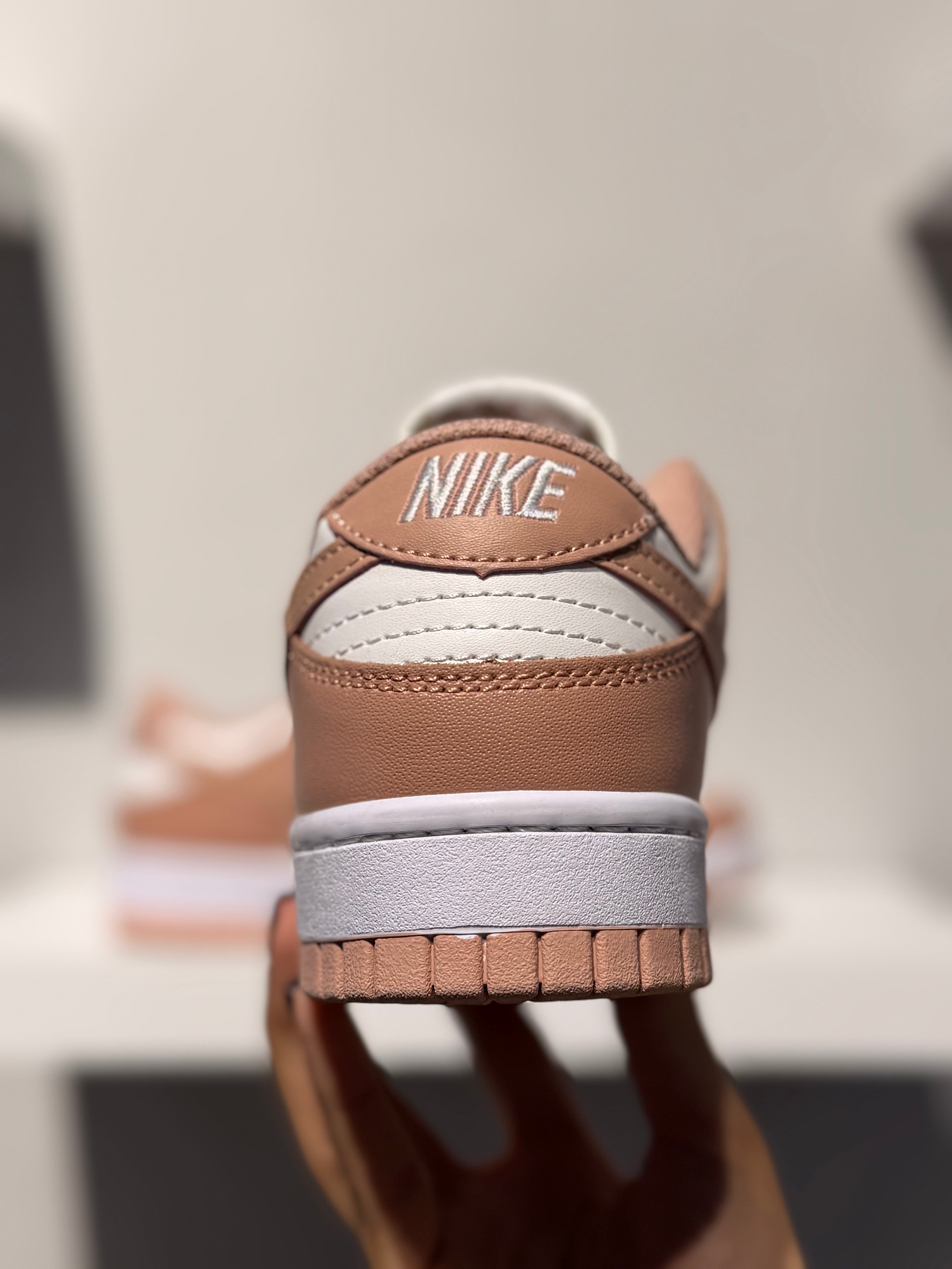NIKE DUNK LOW ROSE WHISPER