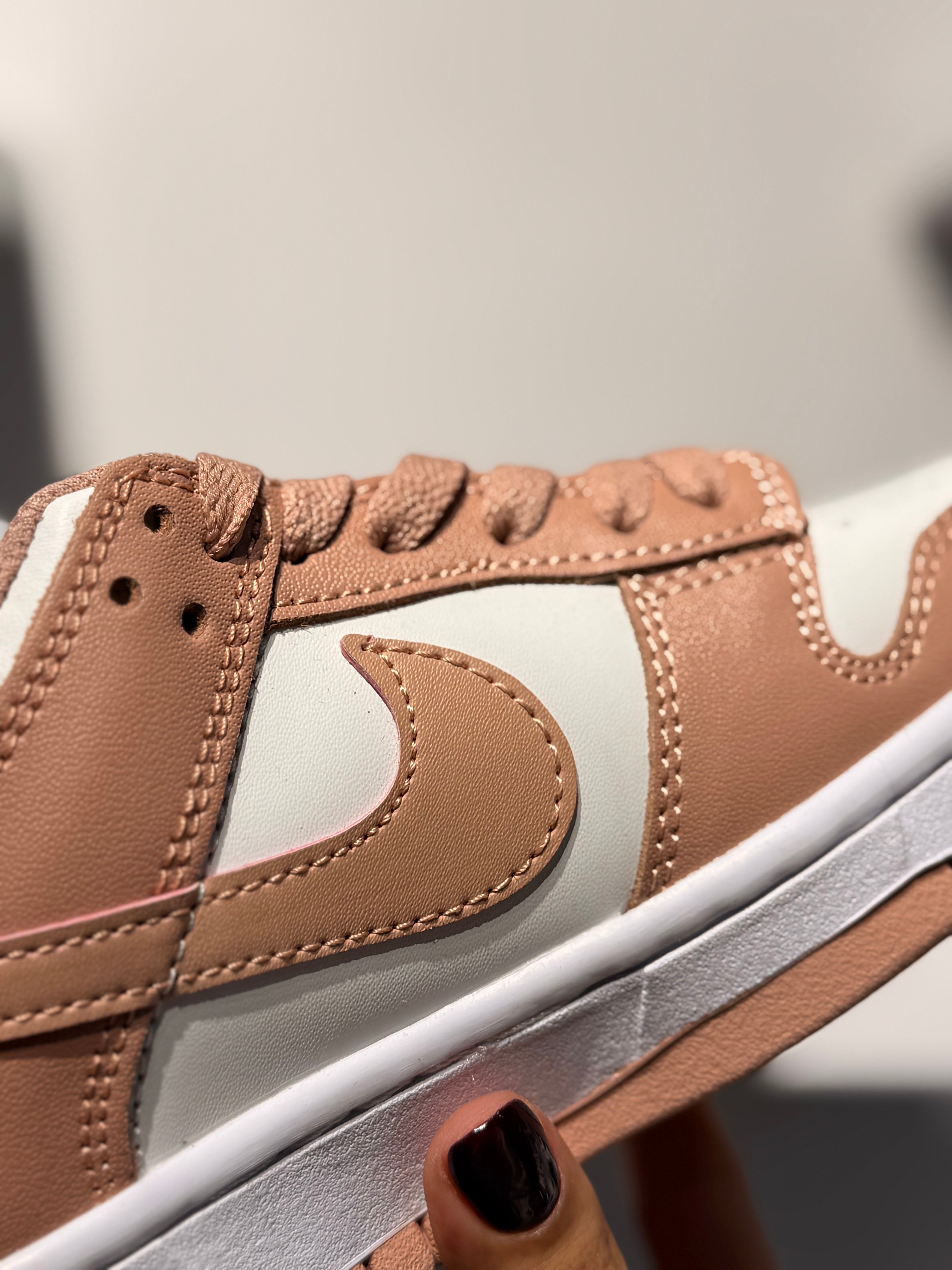 NIKE DUNK LOW ROSE WHISPER