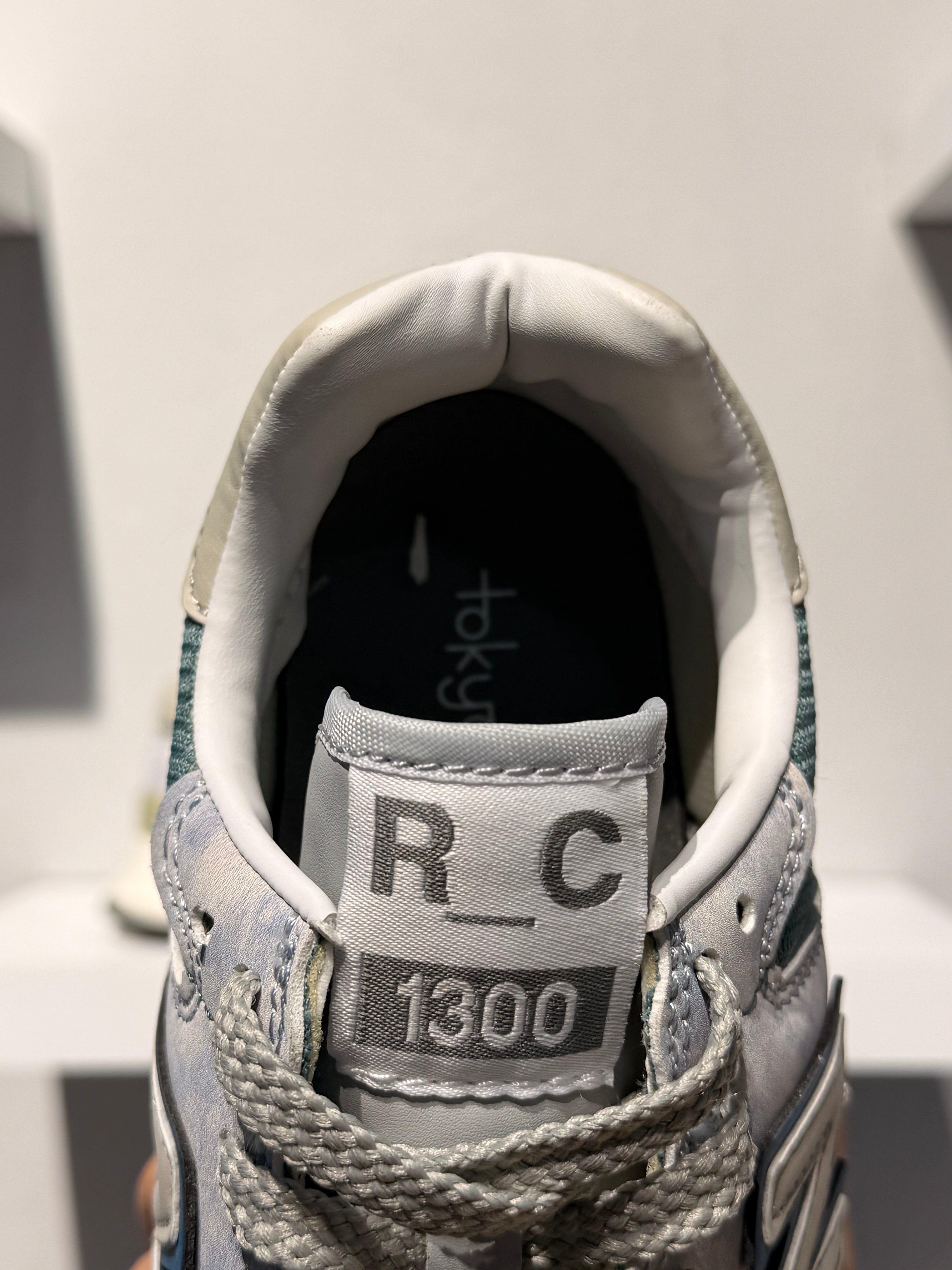 New Balance RC 1300