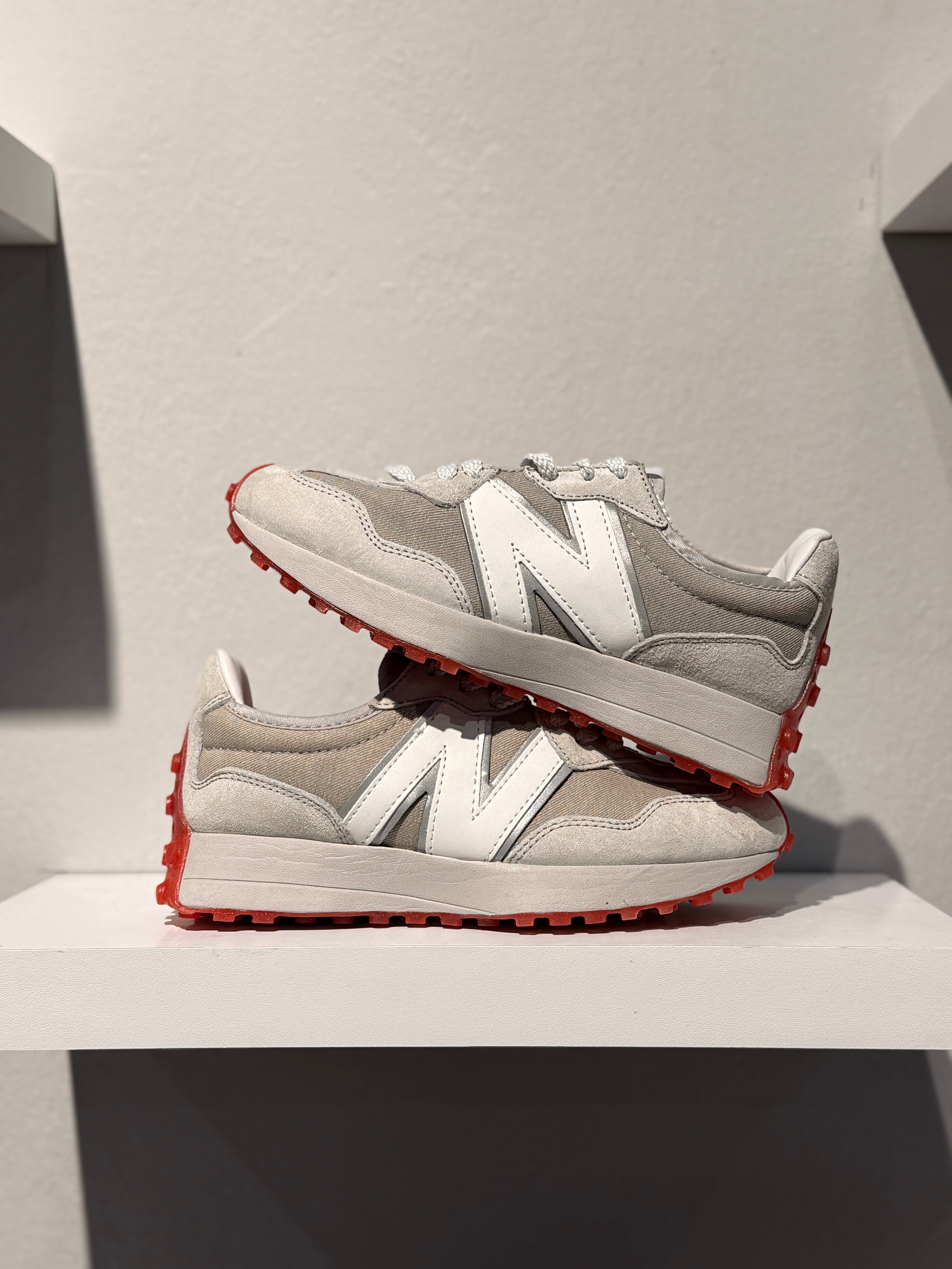 NEW BALANCE LEVI'S X 327 GREY RED