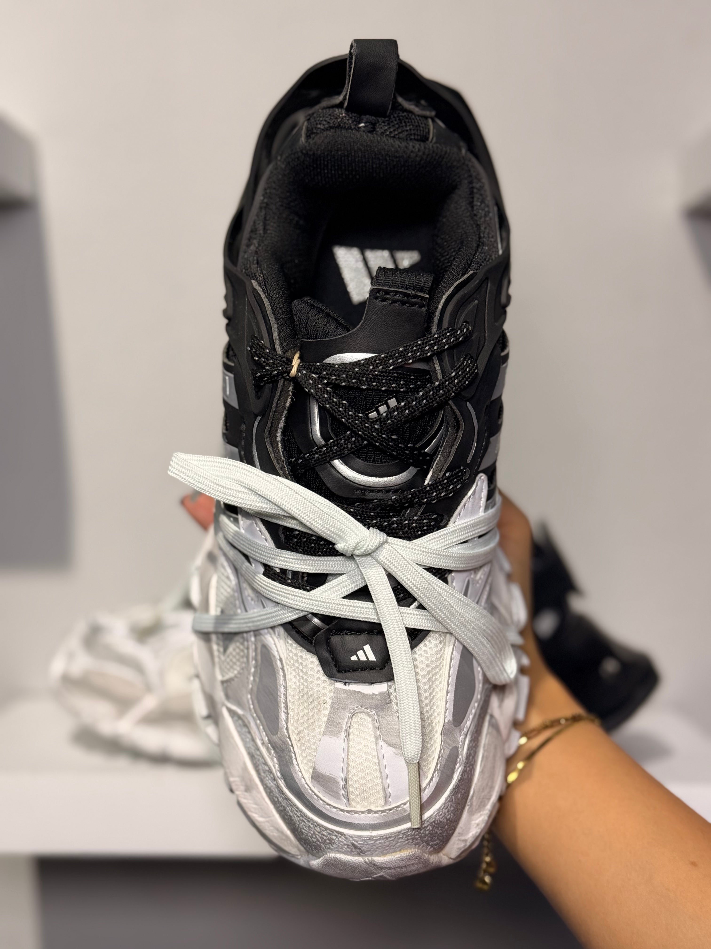 ADIDAS XLG RUNNER DELUXE
