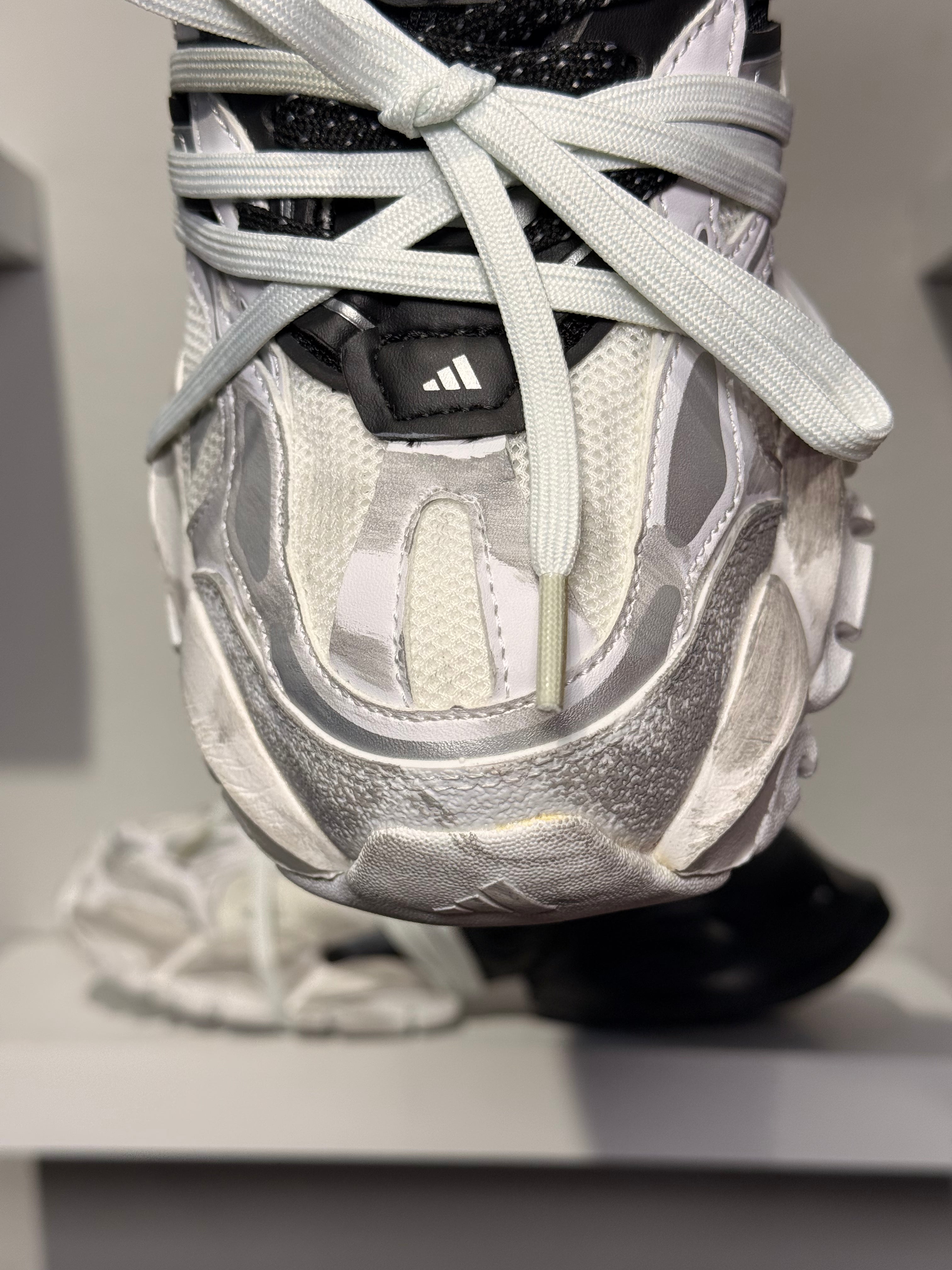 ADIDAS XLG RUNNER DELUXE