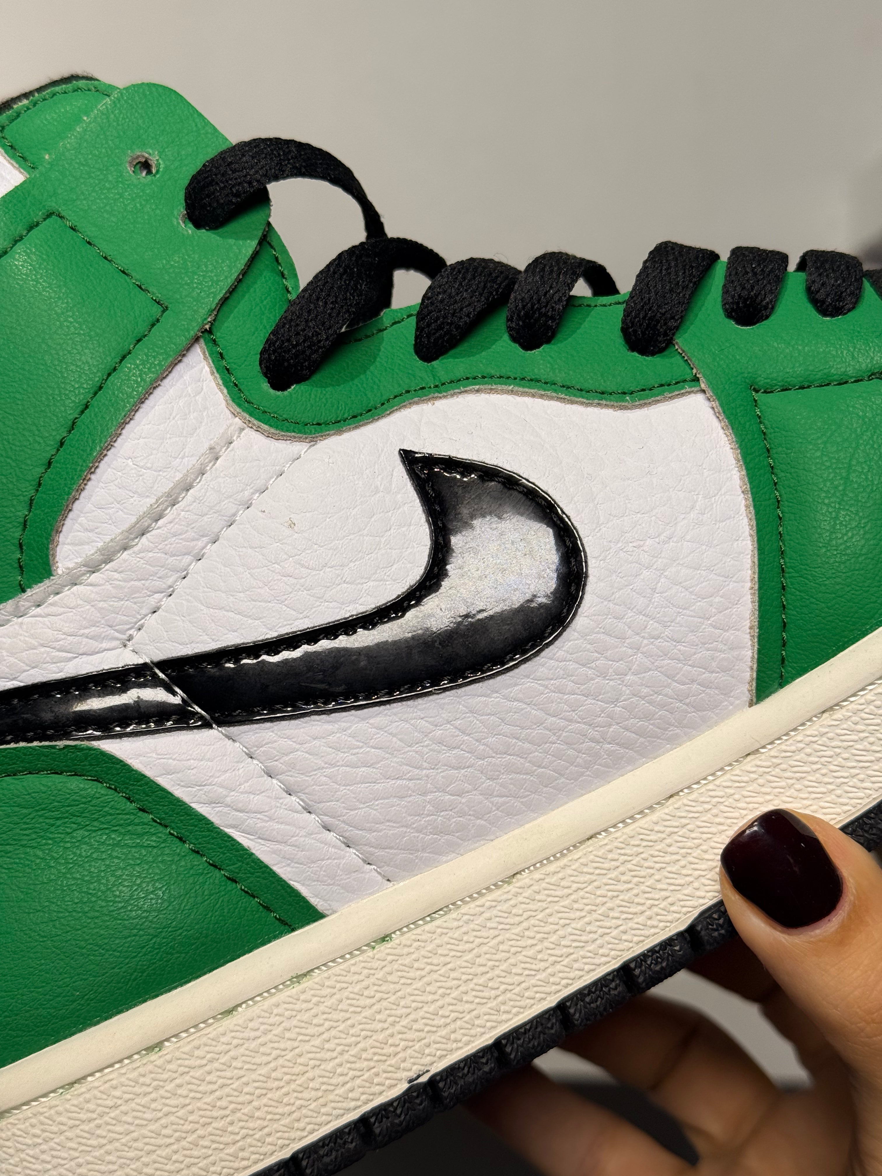 AIR JORDAN 1 WMNS RETRO HIGH LUCKY GREEN