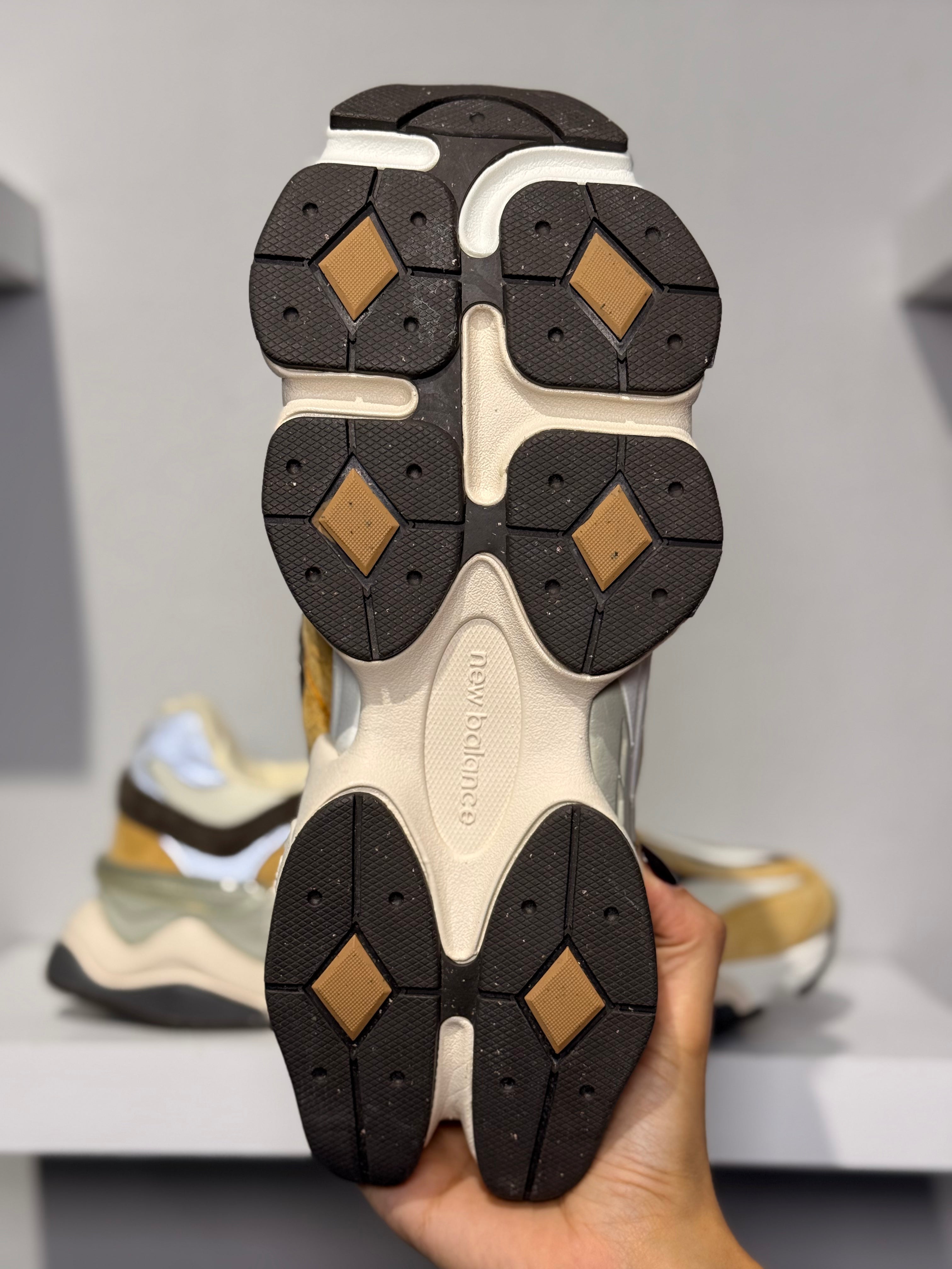 NEW BALANCE 9060 WORKWEAR
