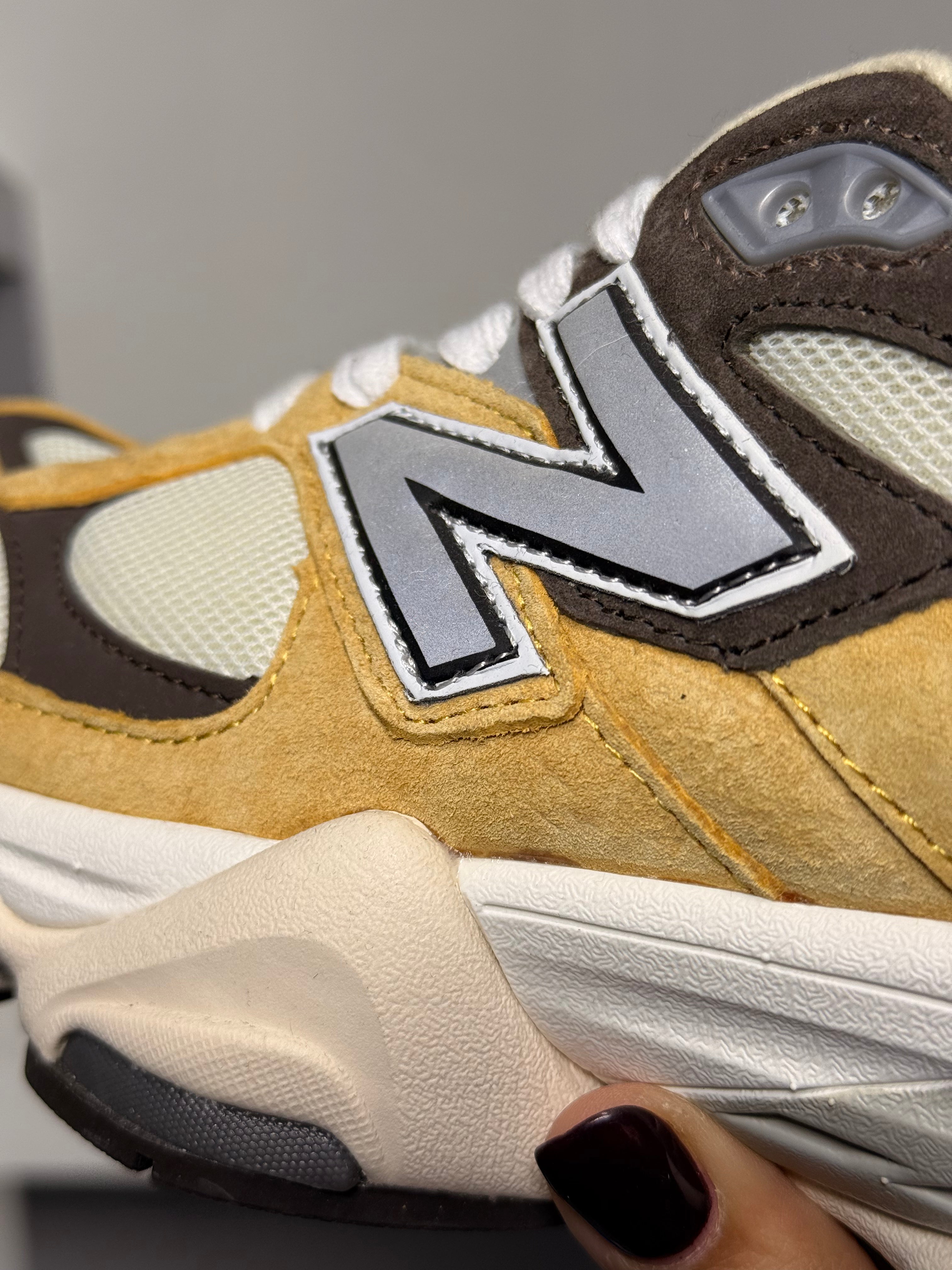 NEW BALANCE 9060 WORKWEAR