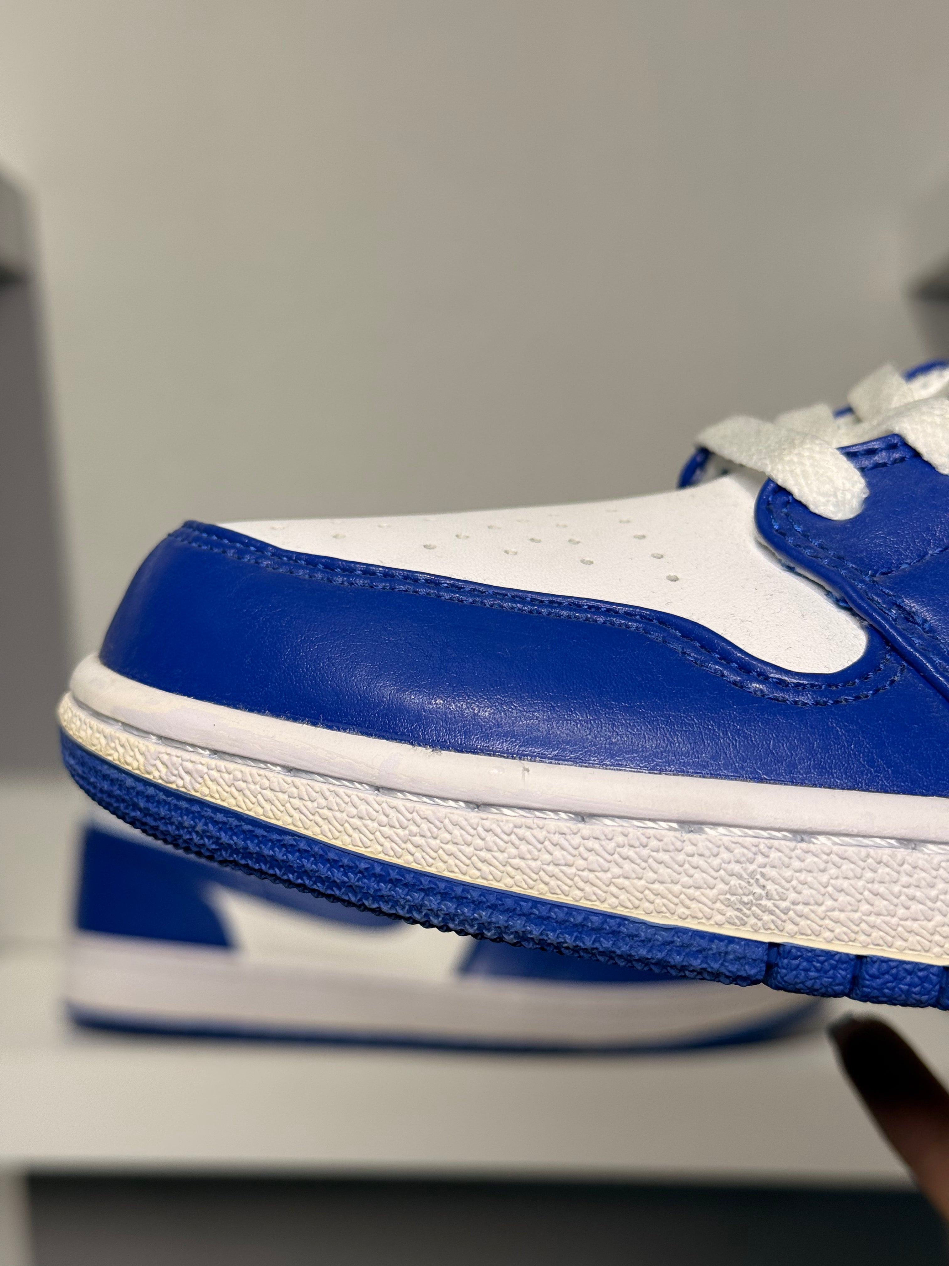 AIR JORDAN 1 MID KENTUCKY