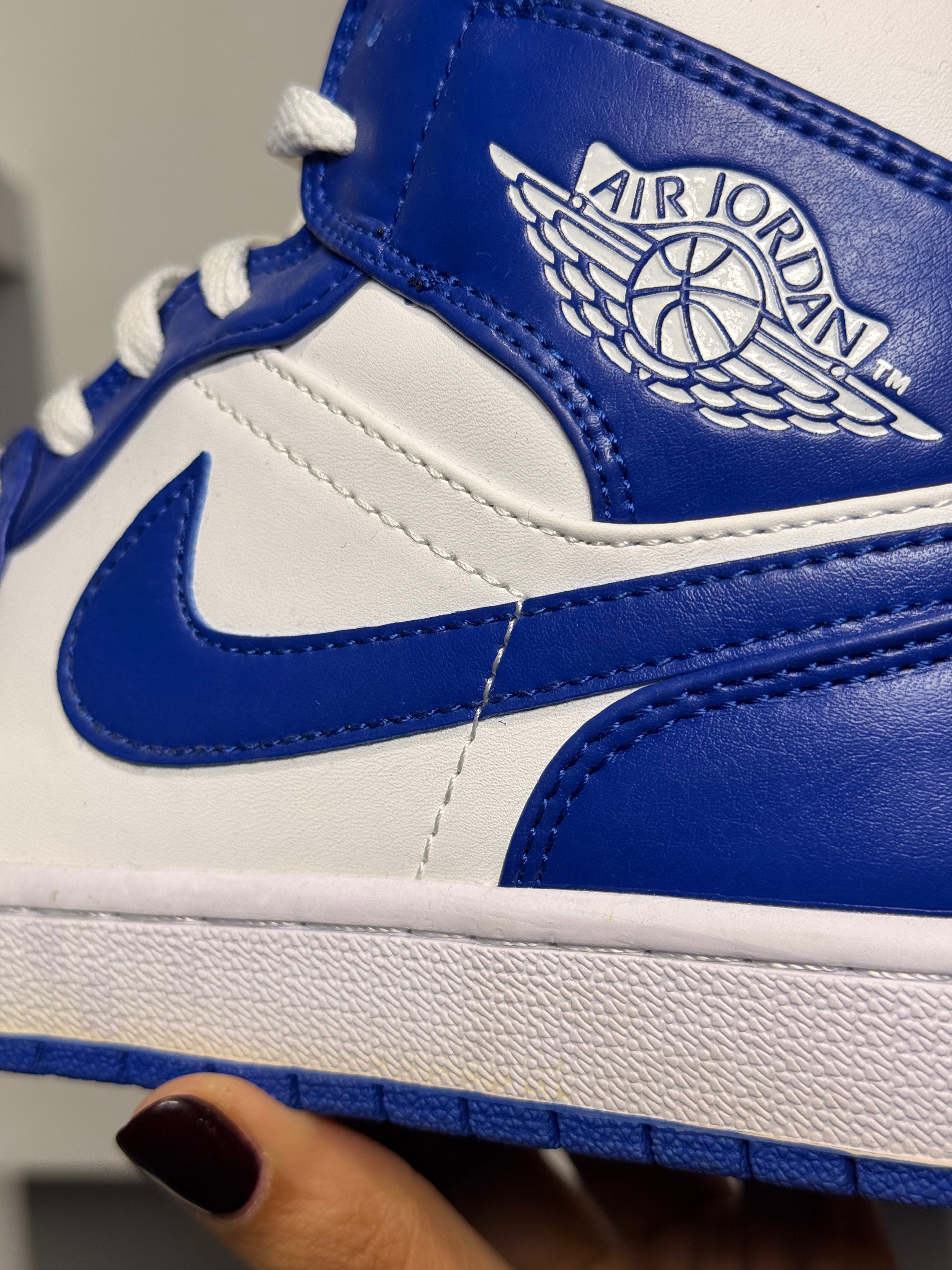 AIR JORDAN 1 MID KENTUCKY