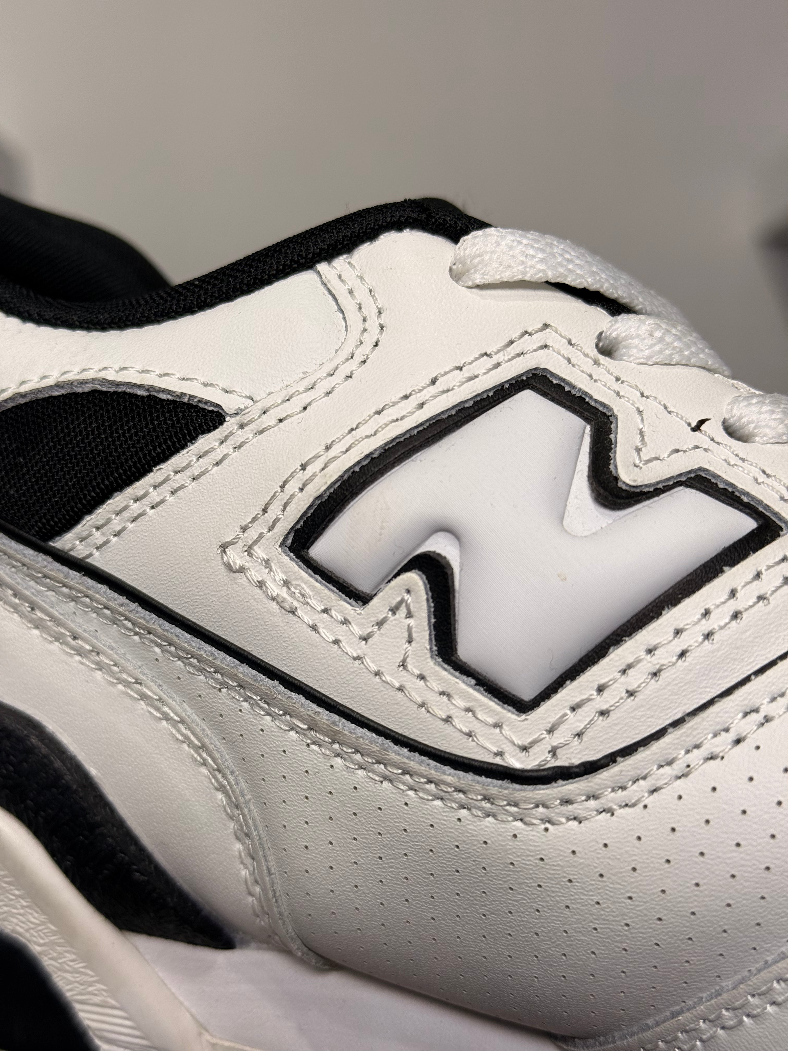 New Balance 550 BLACK/WHITE