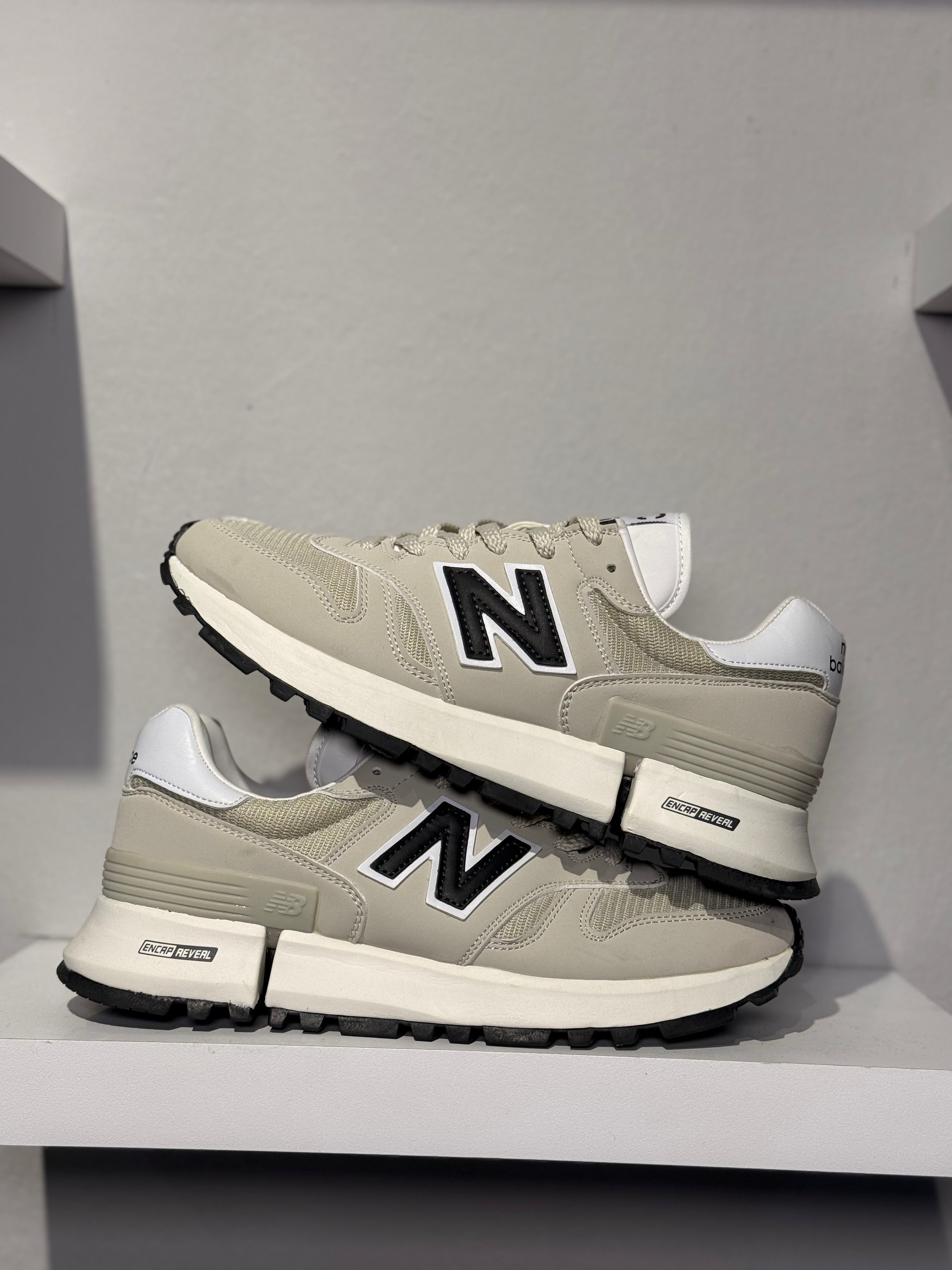 NEW BALANCE RC 1300