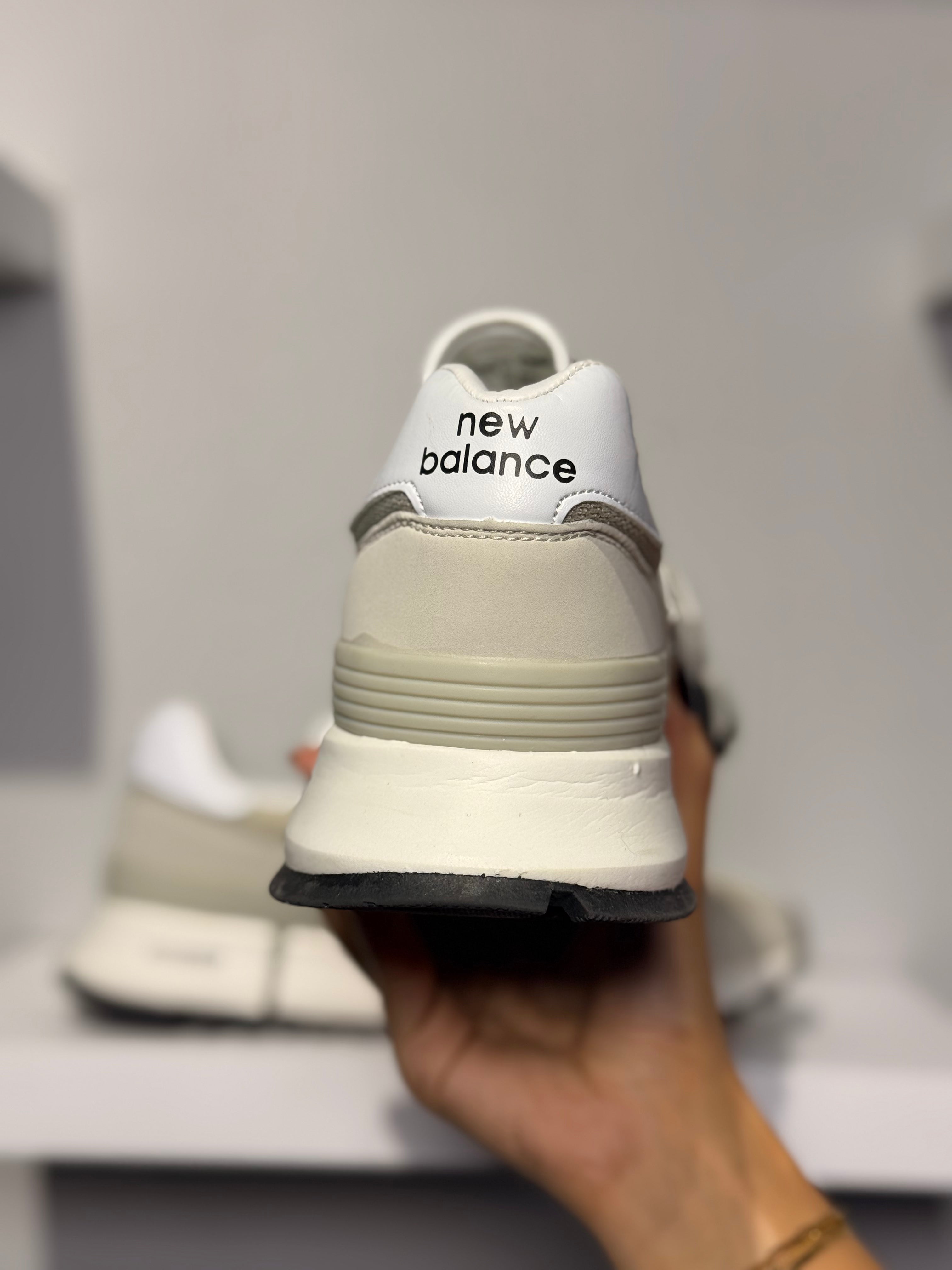 NEW BALANCE RC 1300