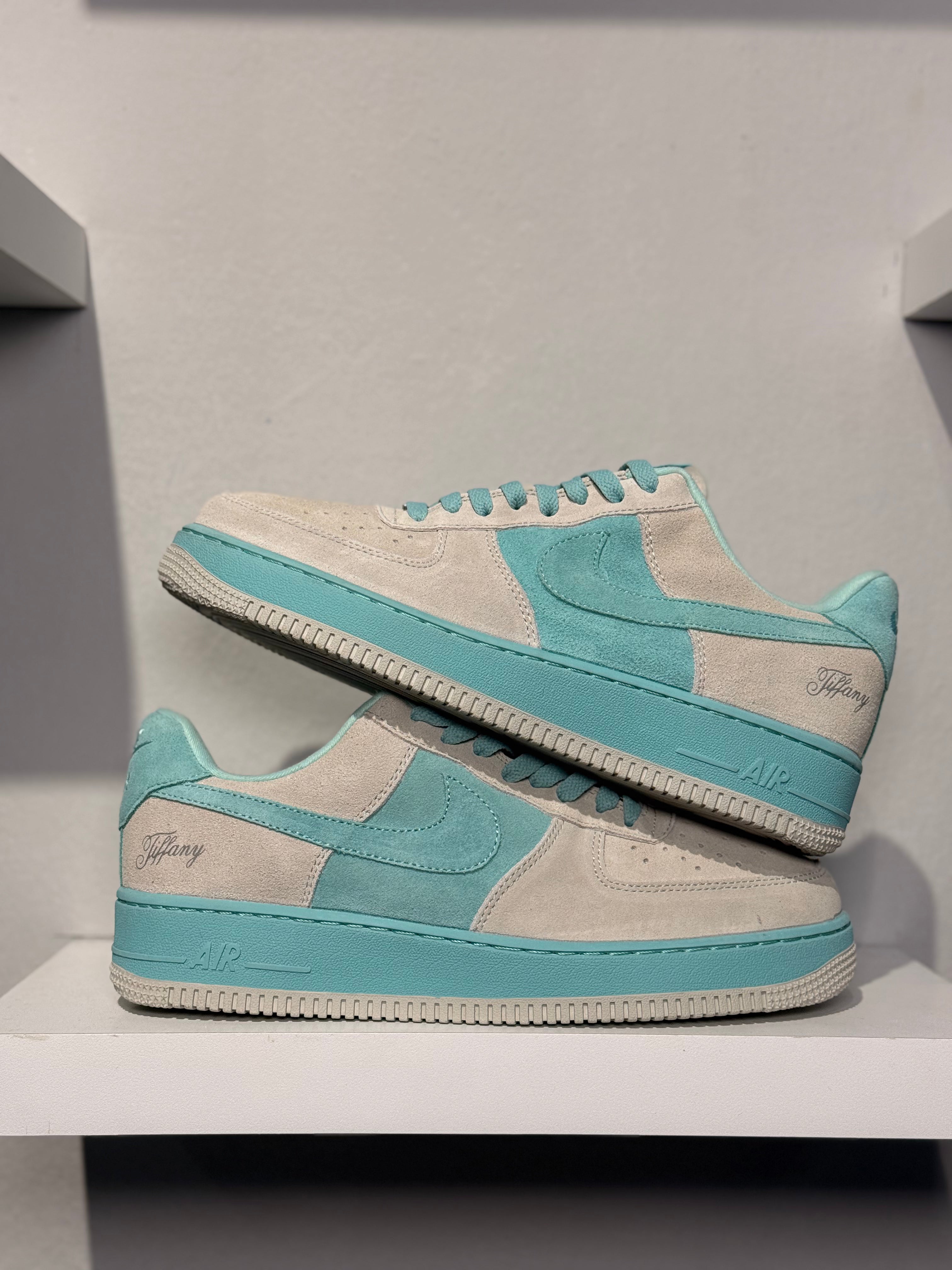 NIKE AIR FORCE 1 TIFFANY & CO