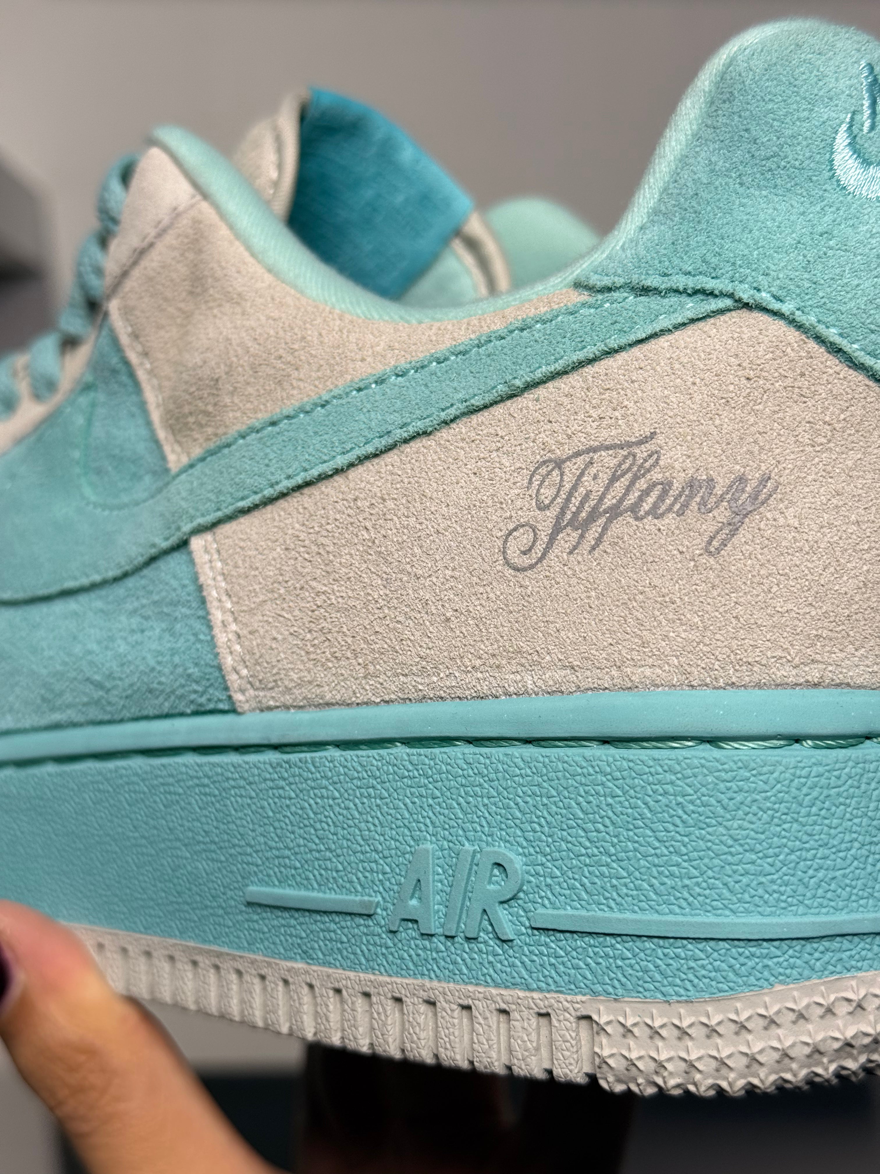 NIKE AIR FORCE 1 TIFFANY & CO