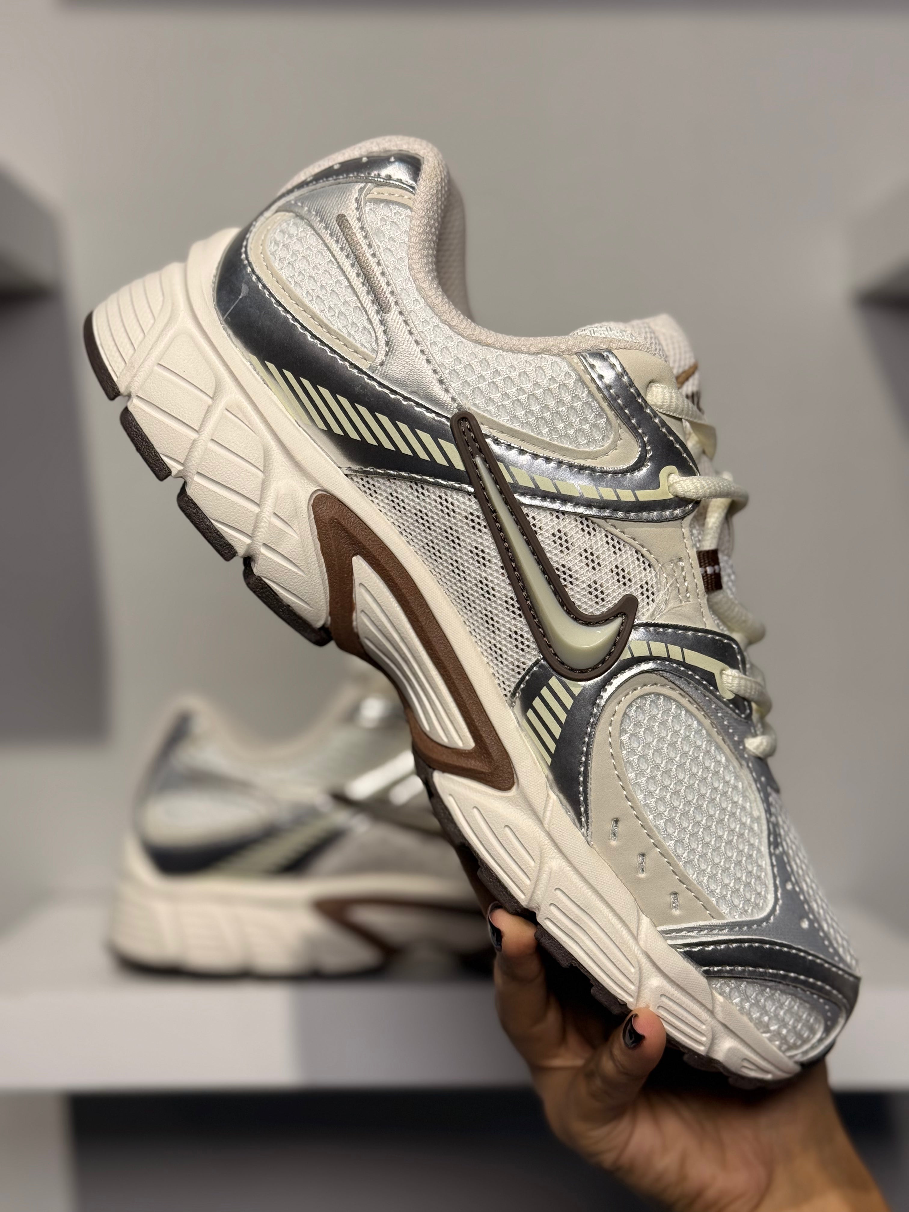 NIKE V5 RNR SAIL FAUNA BROWN