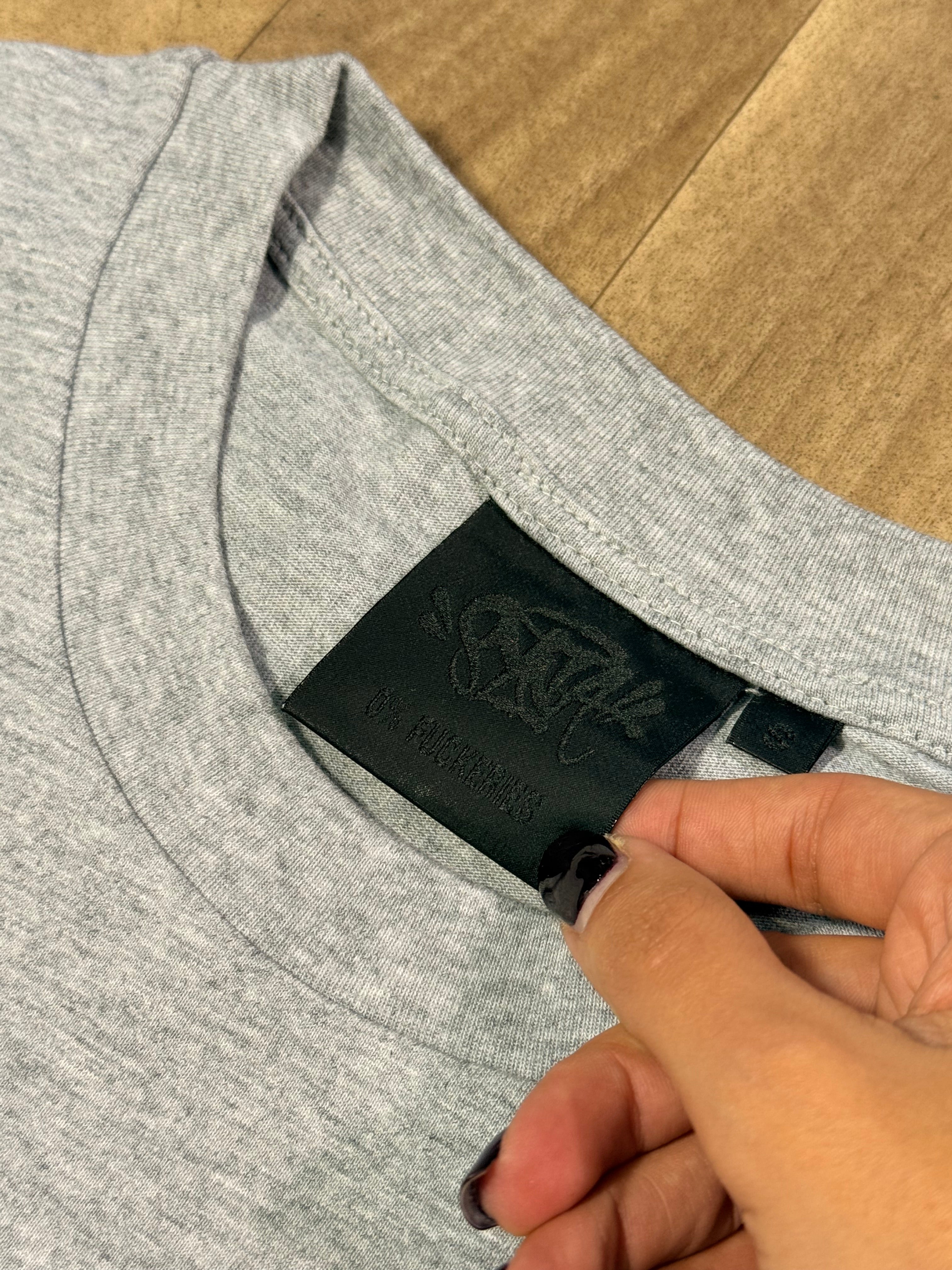 SYNA WORLD SET GREY