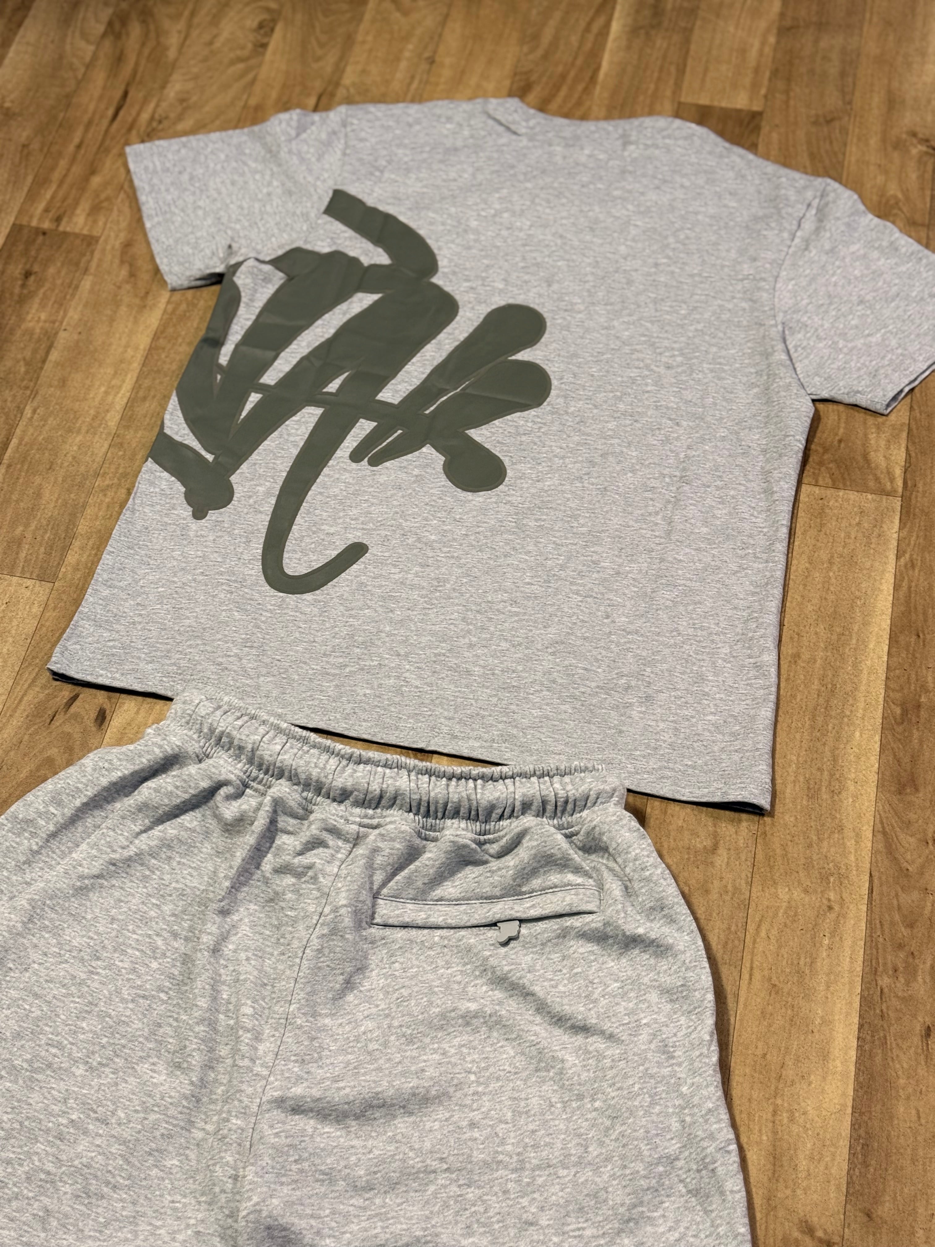 SYNA WORLD SET GREY