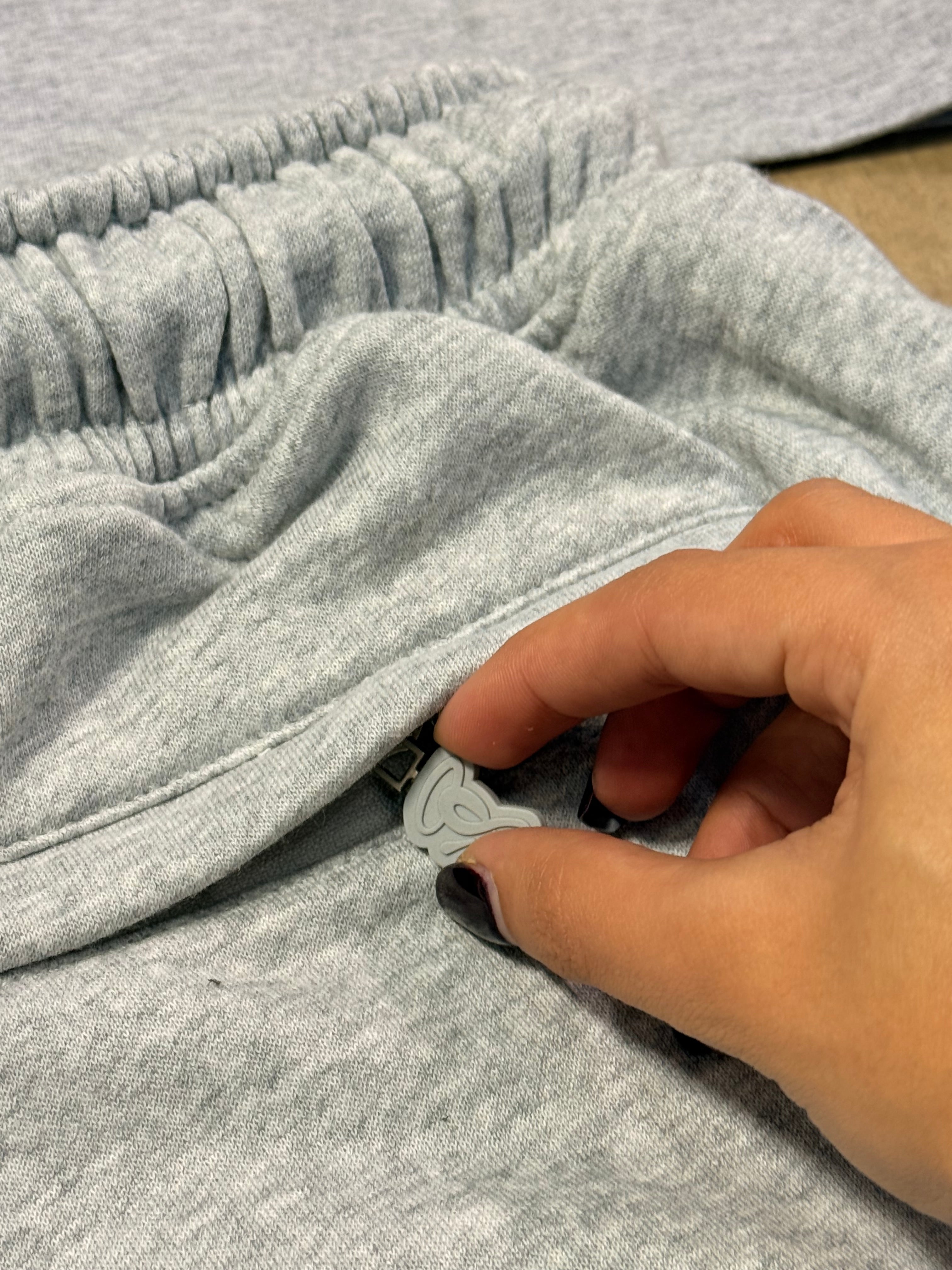 SYNA WORLD SET GREY