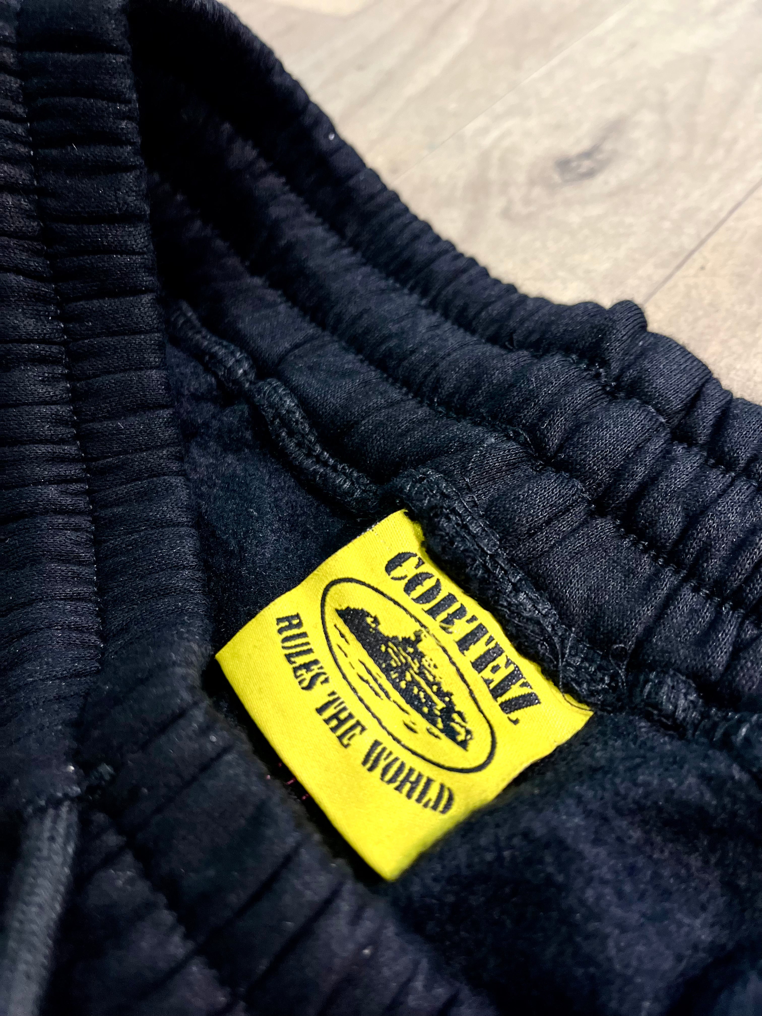SWEATPANTS CORTEIZ BLACK X PINK