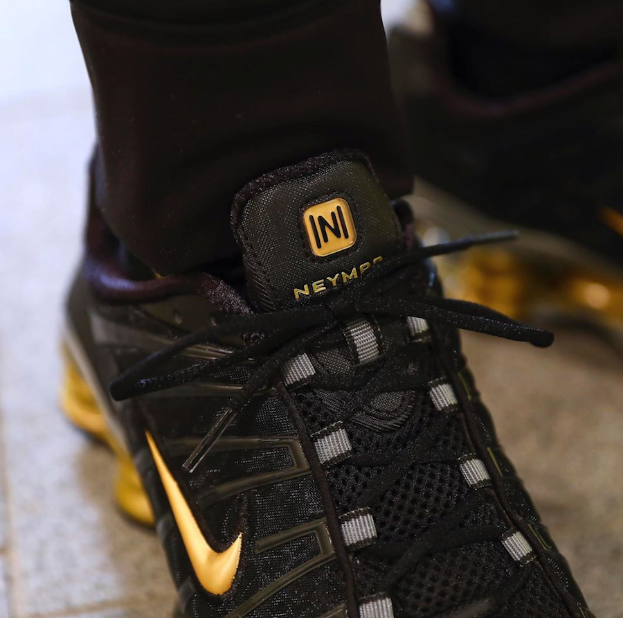 NEYMAR X NIKE SHOX TL BLACK METALLIC GOLD