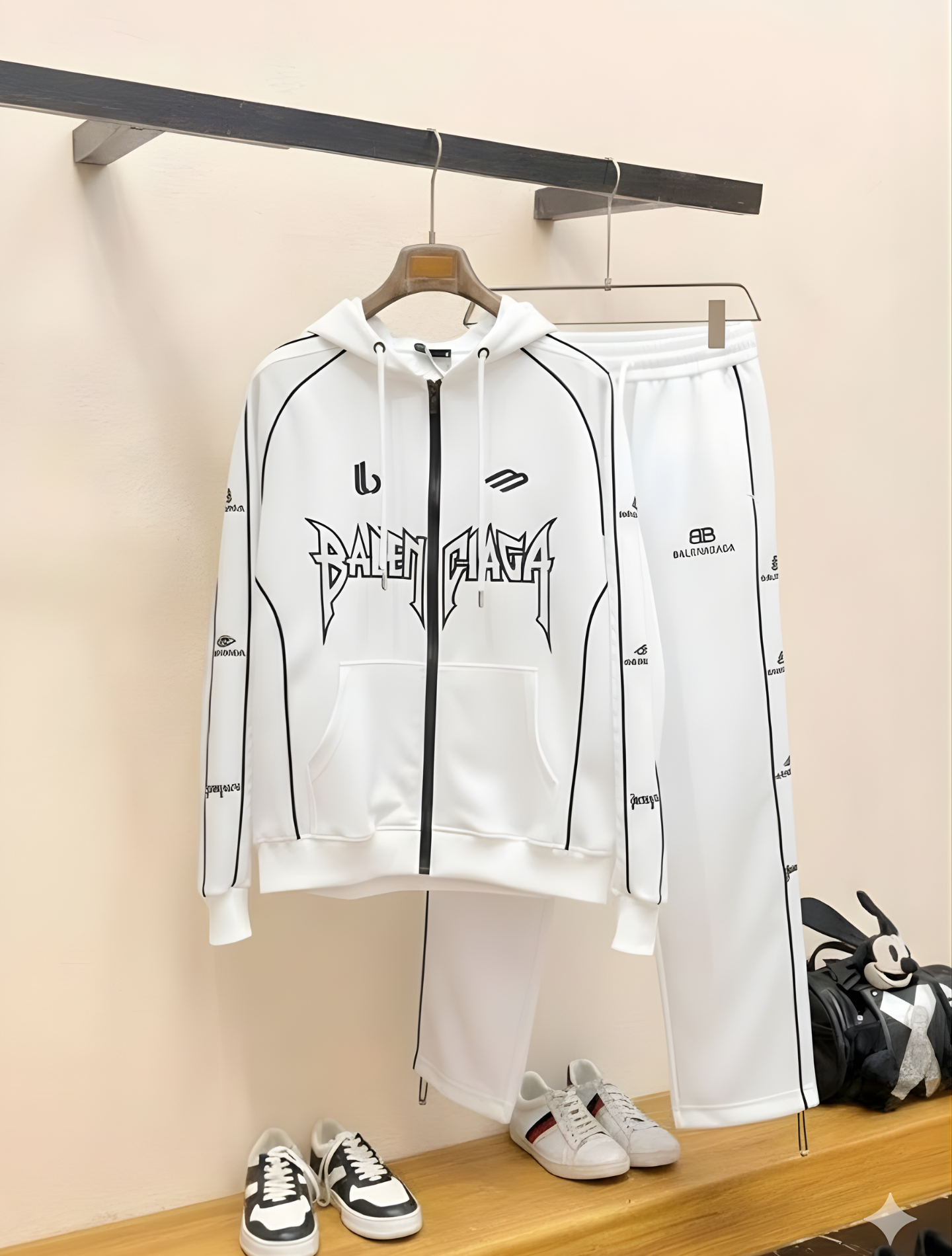 BALENCIAGA TRACKSUIT WHITE