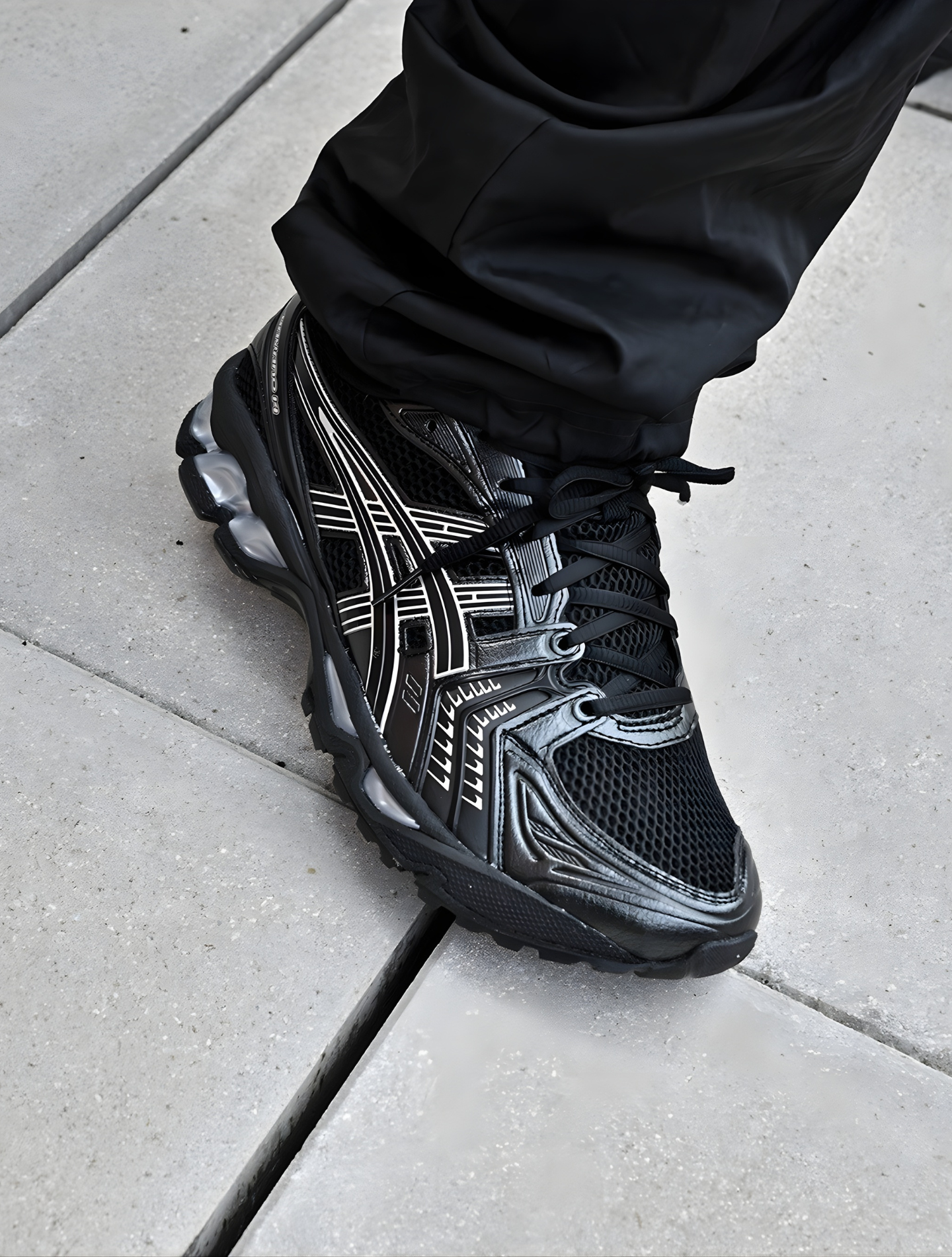 ASICS GEL-KAYANO 14 BLACK PURE SILVER