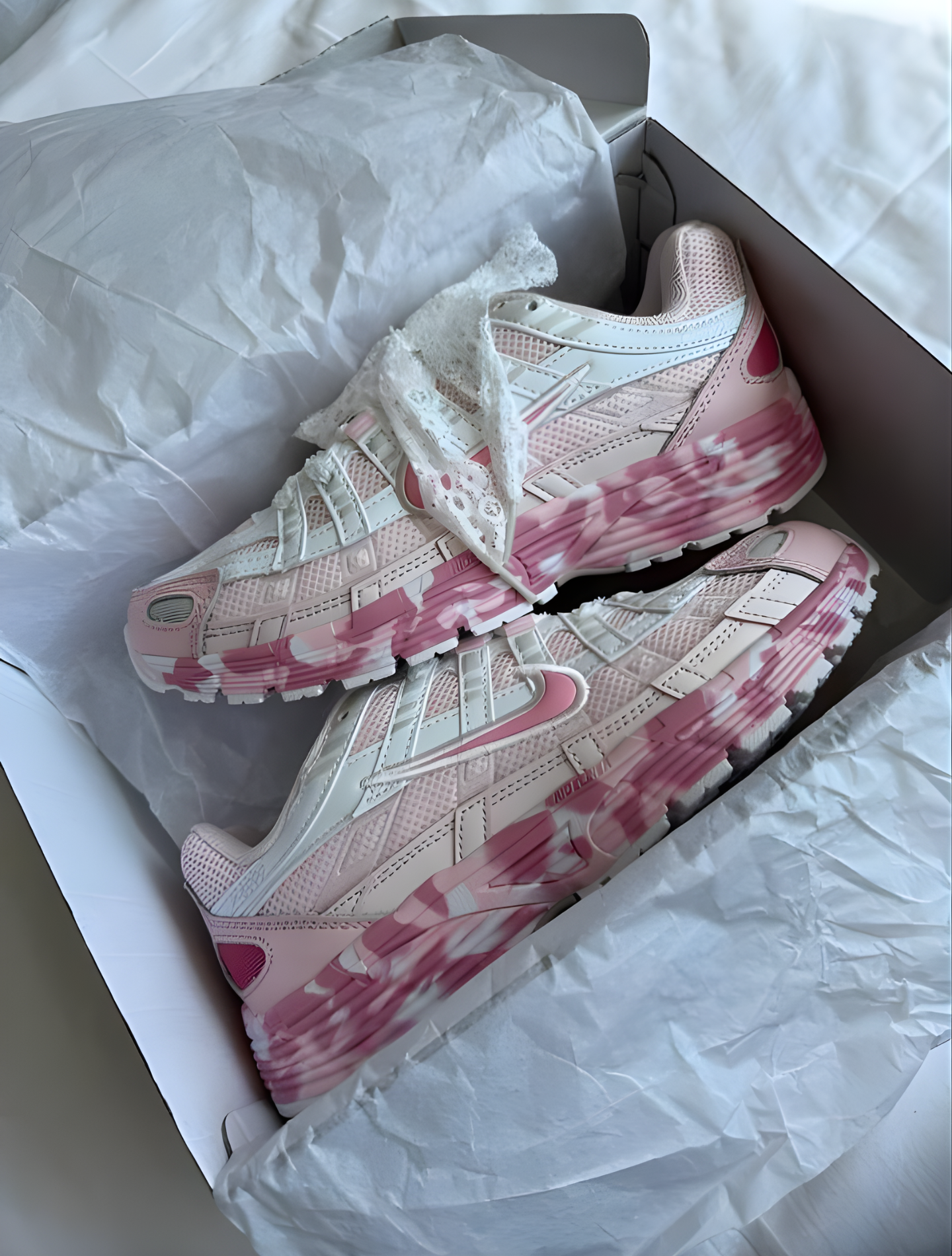 NIKE P-6000 CUSTOM PINK