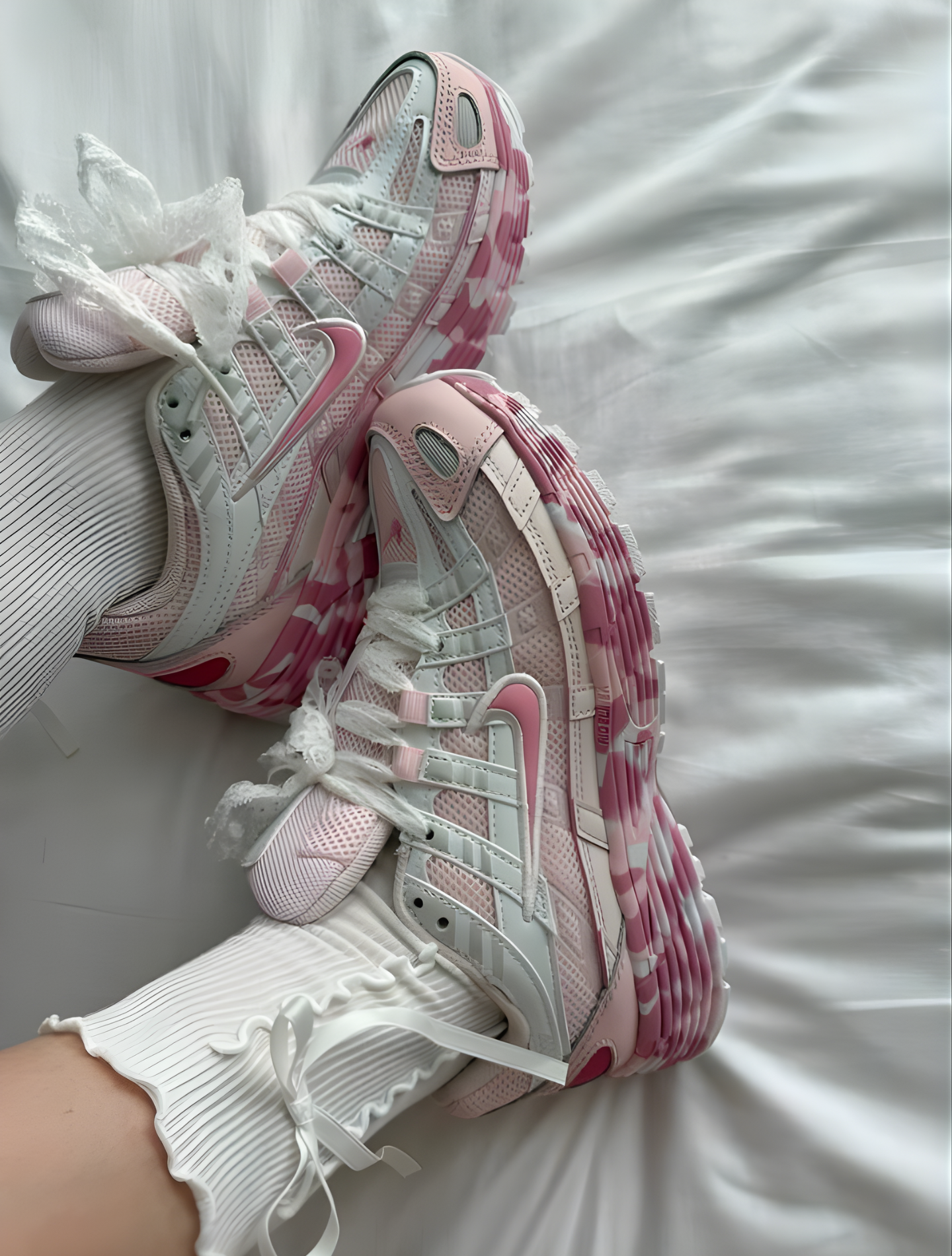 NIKE P-6000 CUSTOM PINK