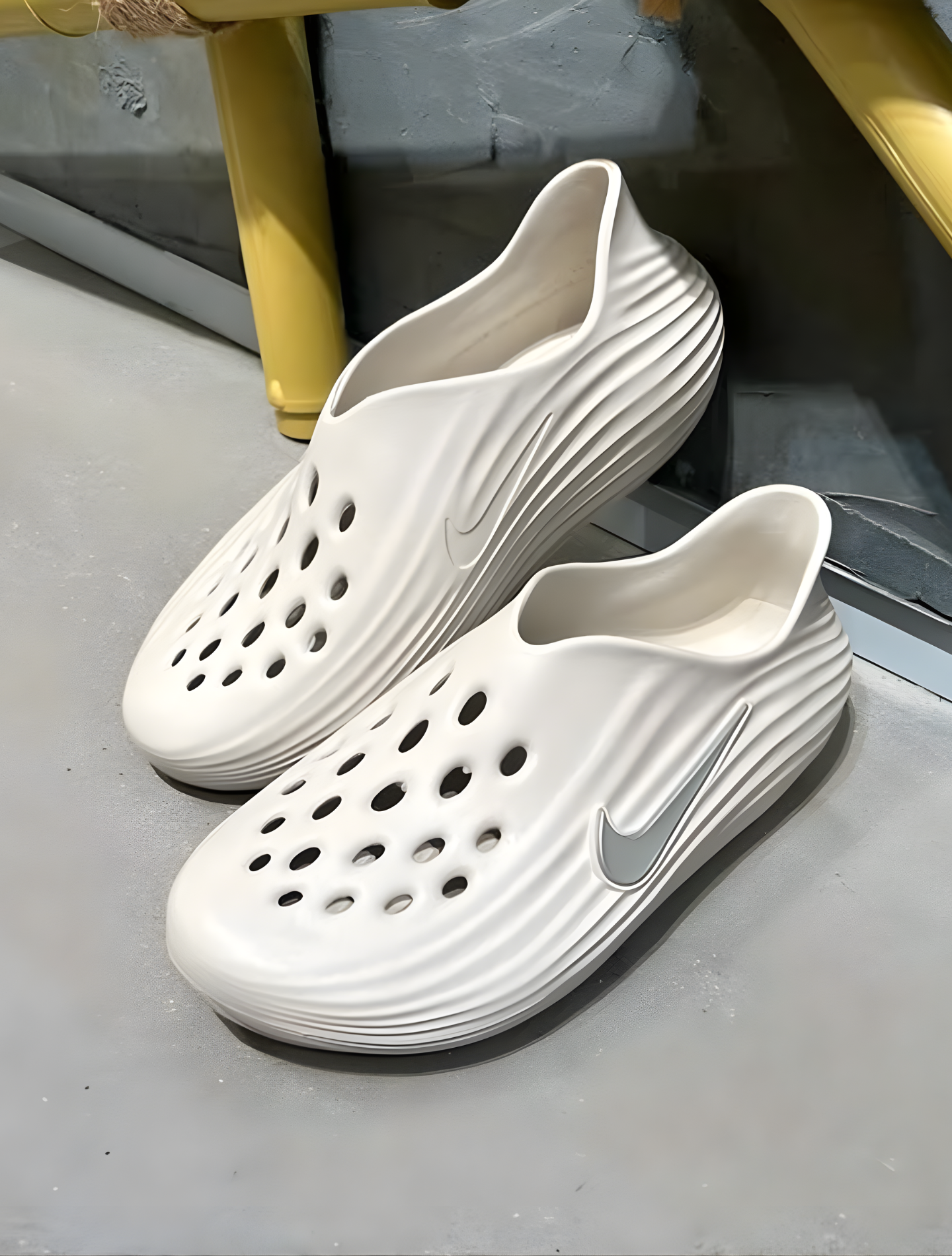 NIKE REACT X REJUVEN 8 Light Orewood Brown