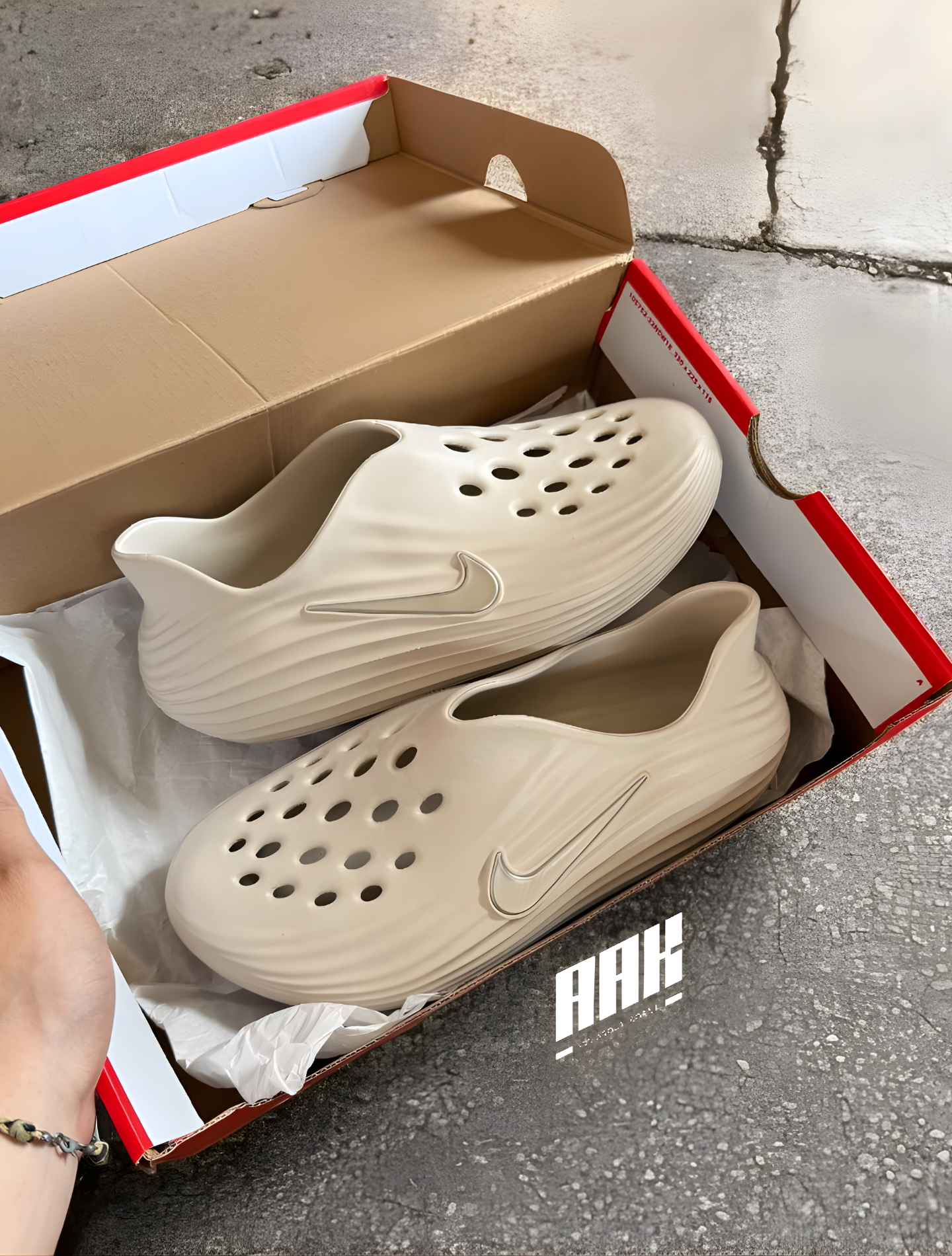 NIKE REACT X REJUVEN 8 Light Orewood Brown