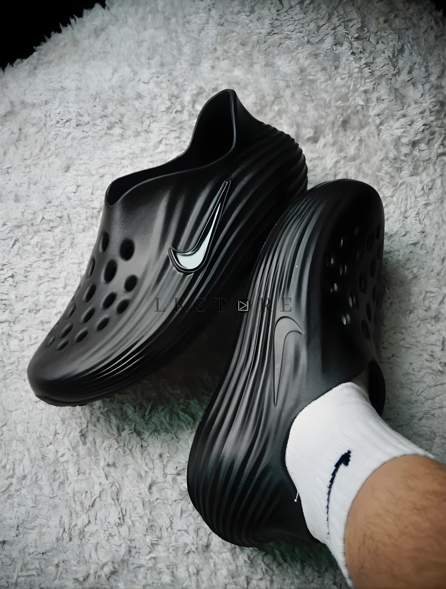 NIKE REACT X REJUVEN 8 BLACK