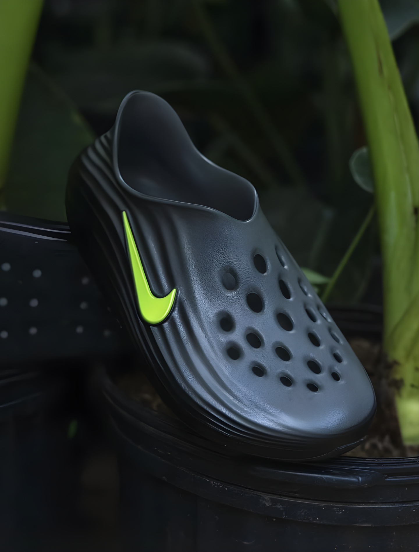 NIKE REACT X REJUVEN8 BLACK VOLT