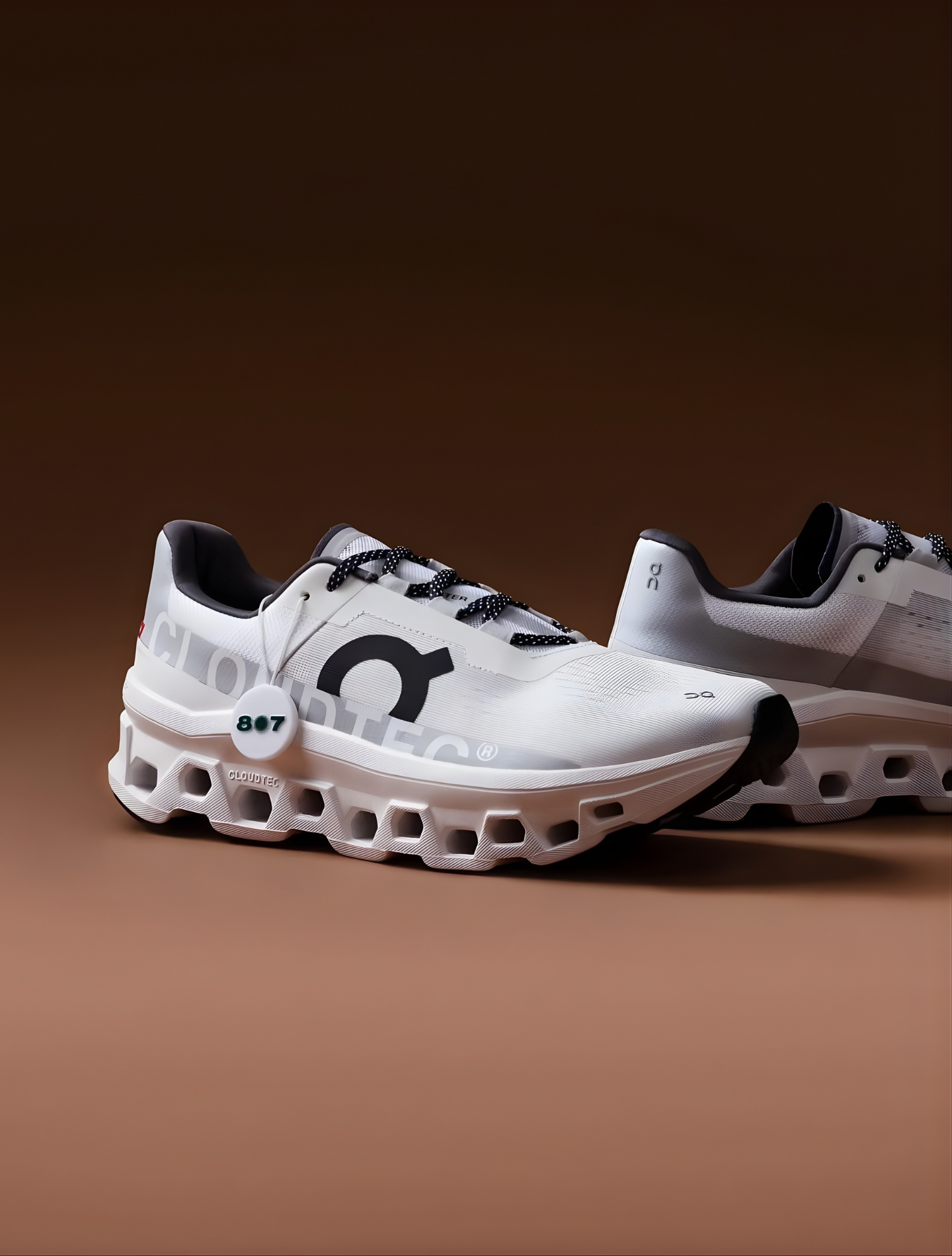 ON CLOUDMONSTER WHITE BLACK