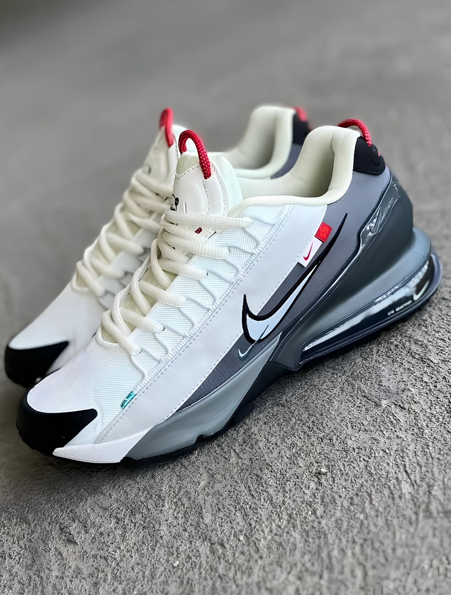 NIKE AIR MAX PULSE ROAM SUMMIT WHITE METALLIC SILVER