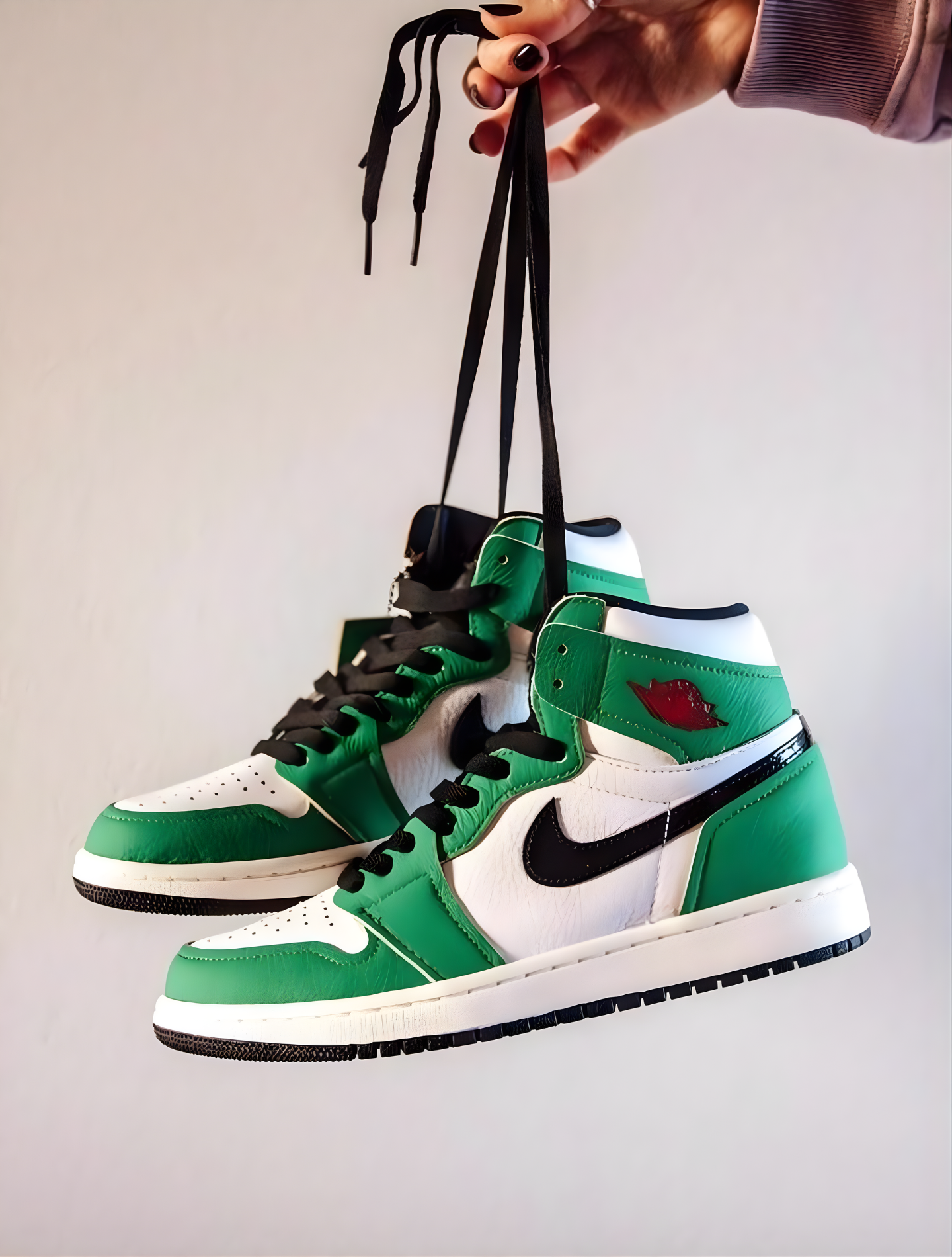 AIR JORDAN 1 WMNS RETRO HIGH LUCKY GREEN