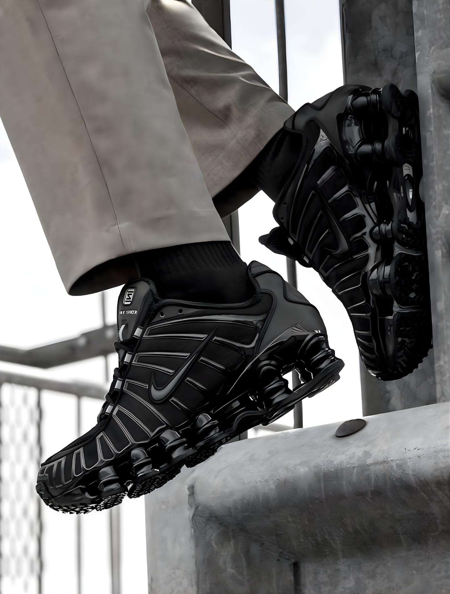 NIKE SHOX TL BLACK