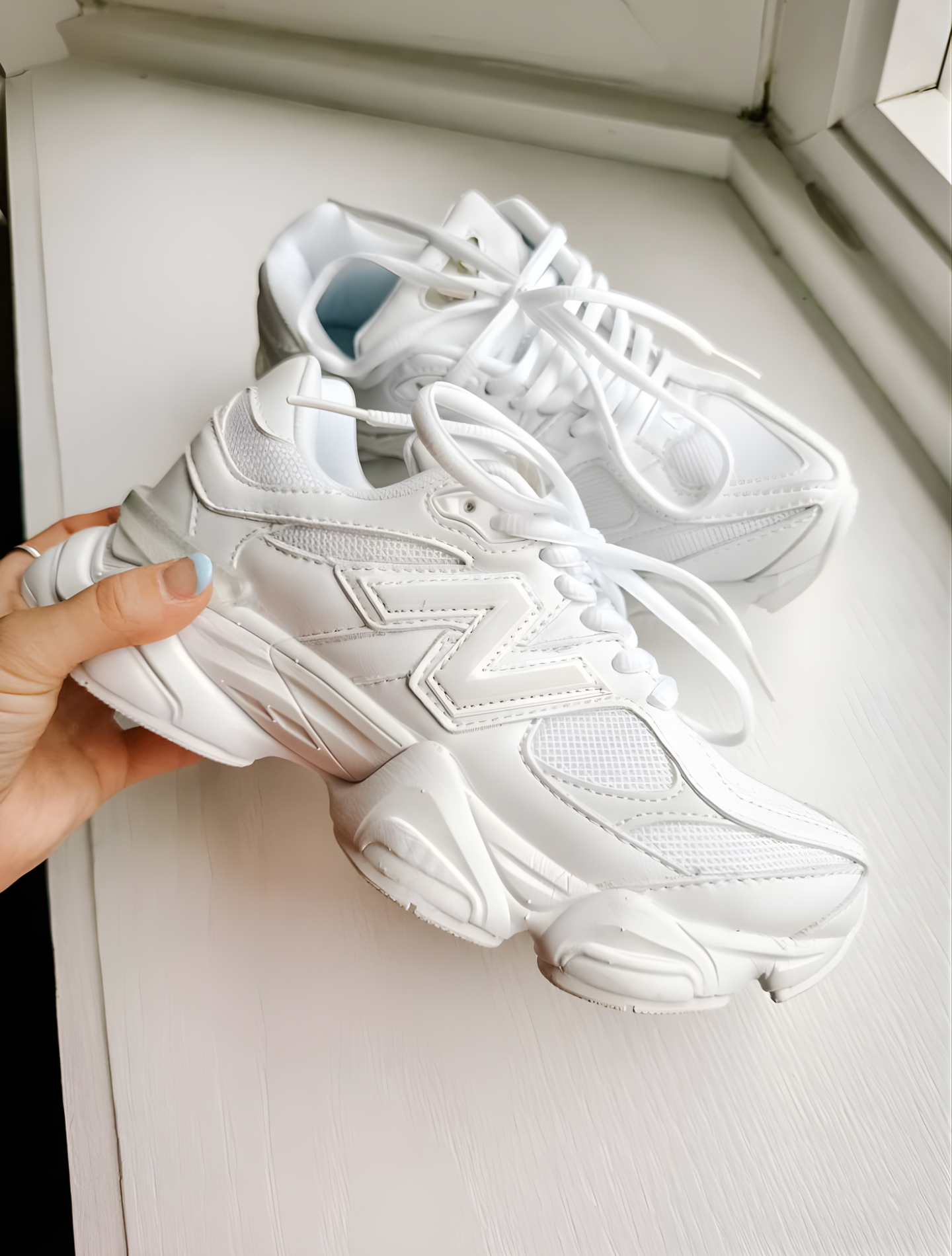 NEW BALANCE 9060 TRIPLE WHITE