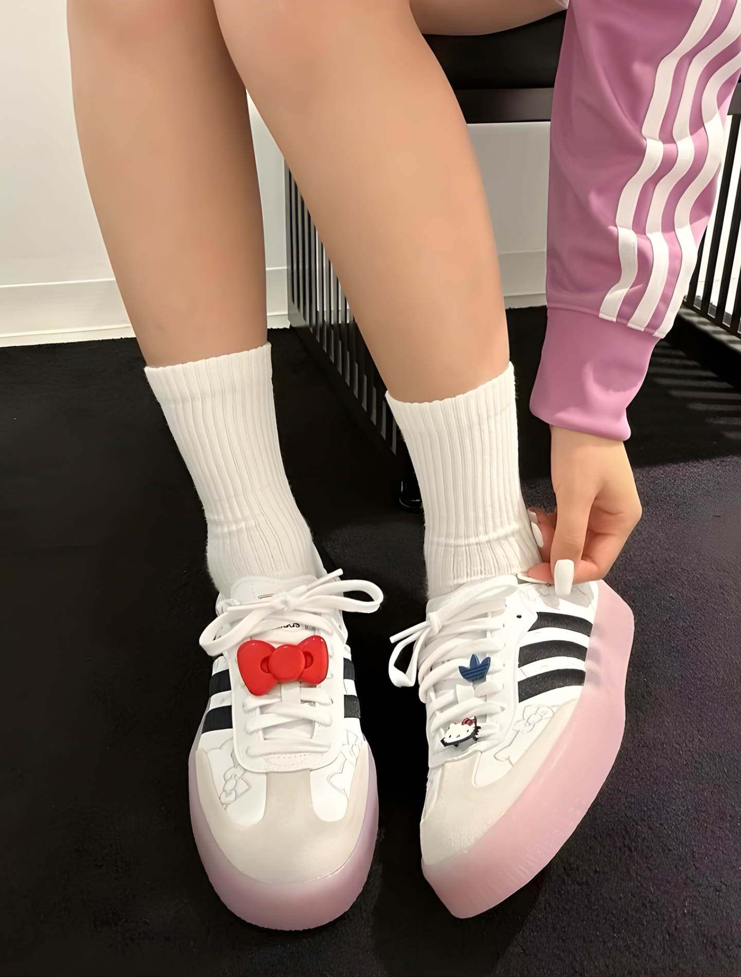 HELLO KITTY X ADIDAS SAMBA