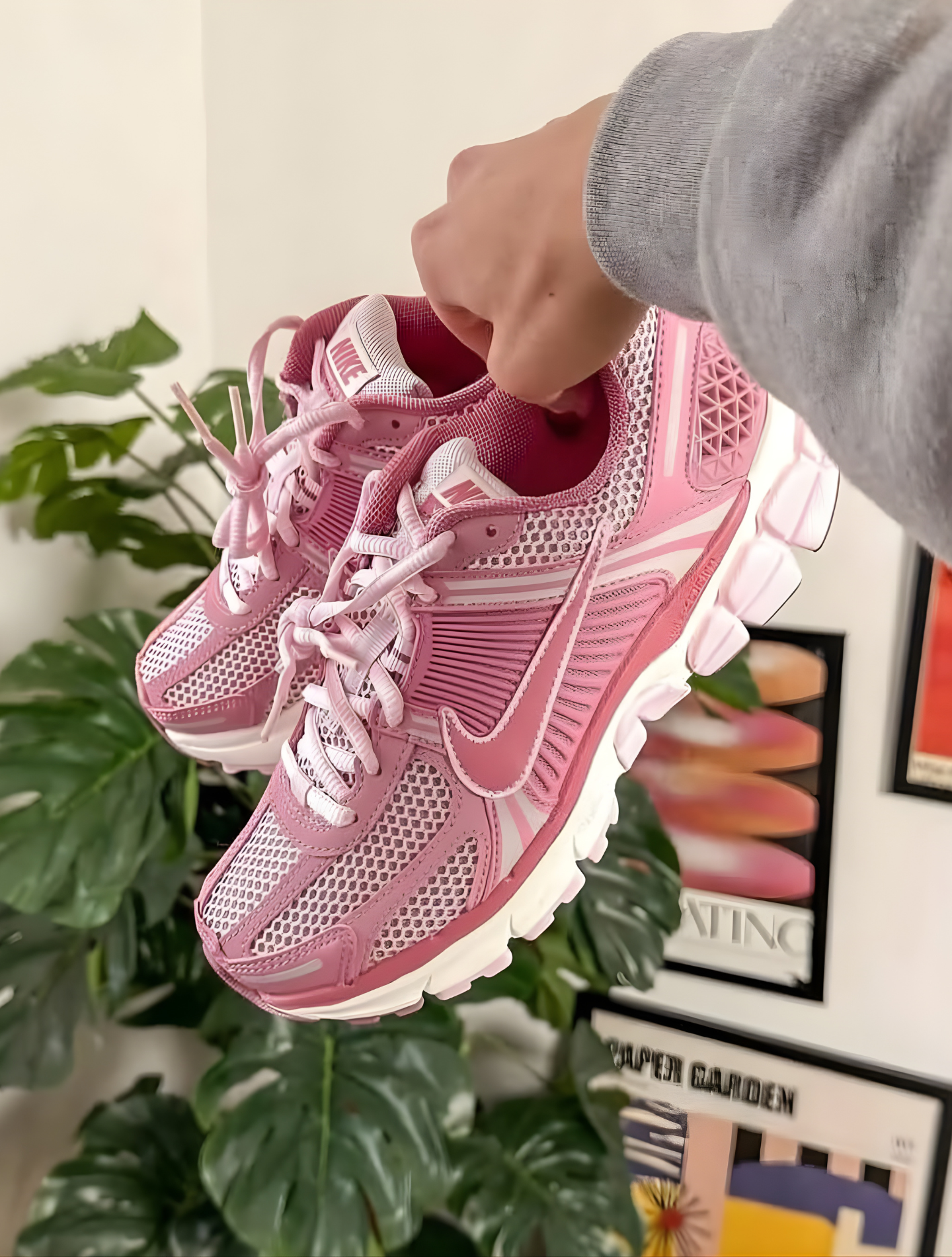 NIKE VOMERO 5 ELEMENTAL PINK