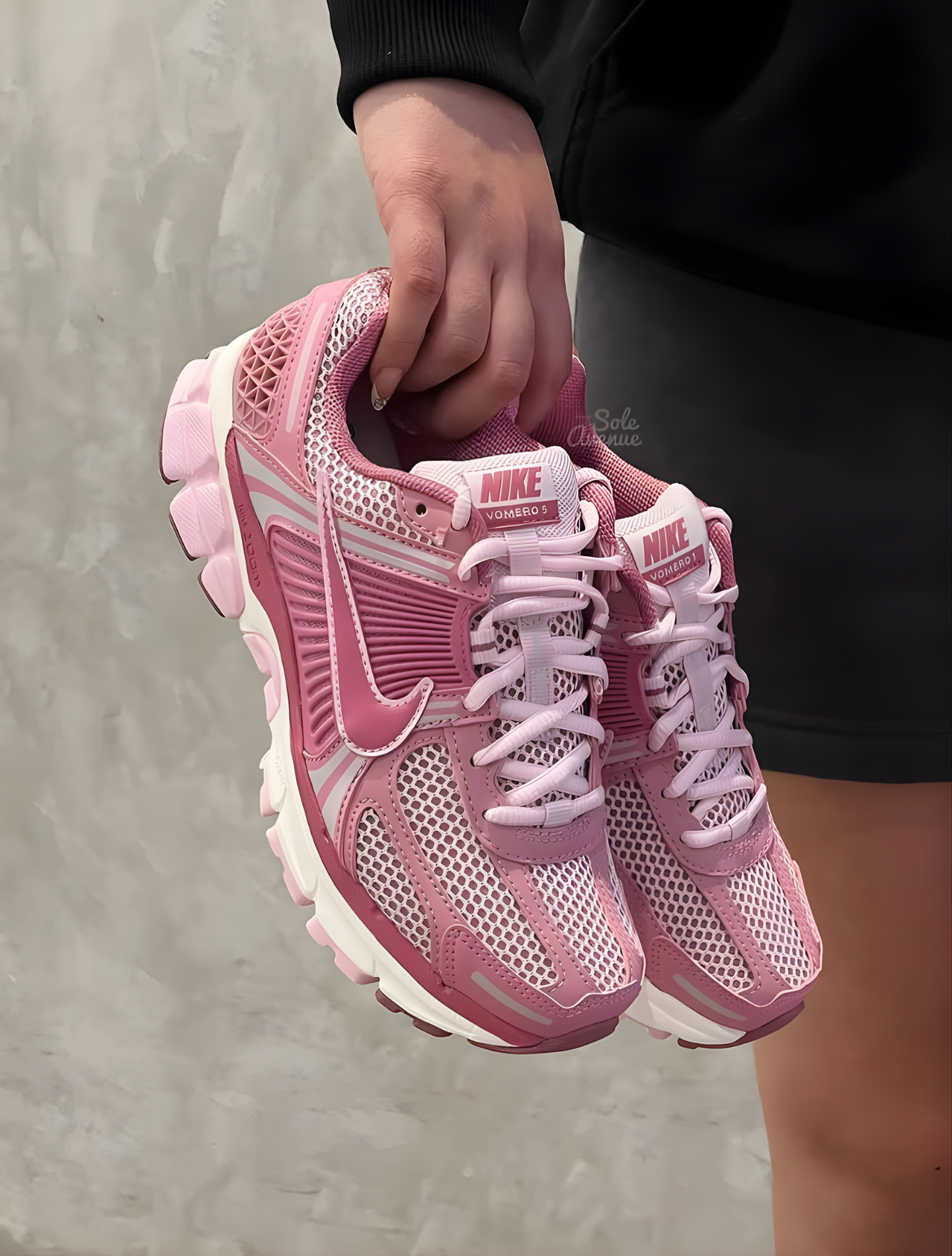 NIKE VOMERO 5 ELEMENTAL PINK
