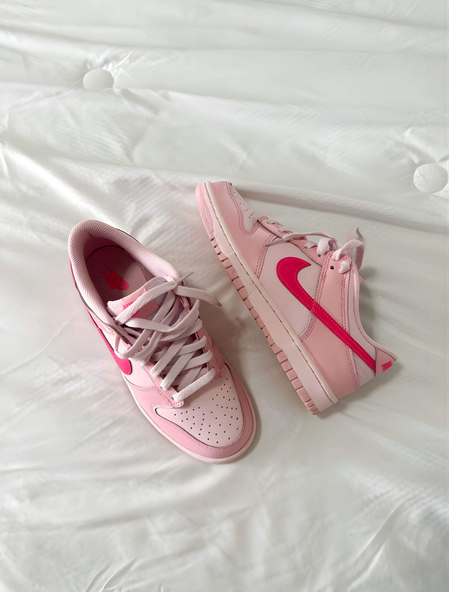 NIKE DUNK LOW TRIPLE PINK BARBIE