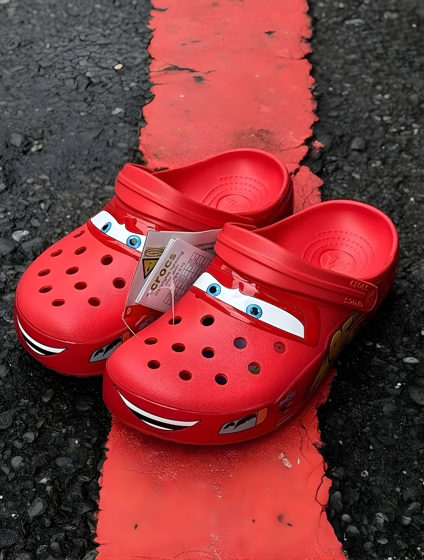 CARS X CROCS CLASSIC CLOG LIGHTNING MCQUEEN