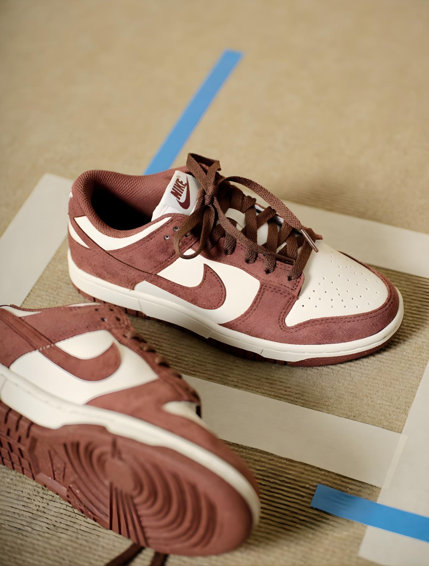 NIKE DUNK LOW NEXT NATURE RED SEPIA