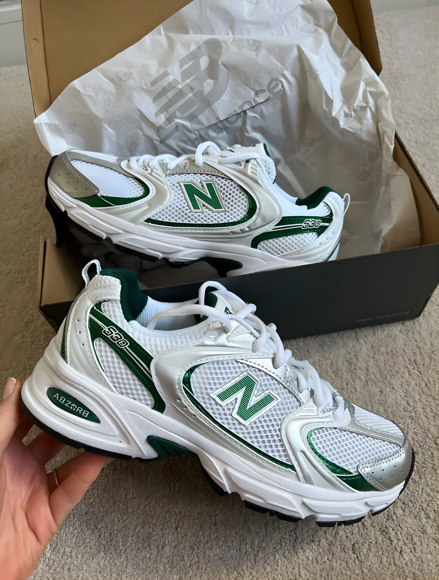 NEW BALANCE 530 WHITE GREEN
