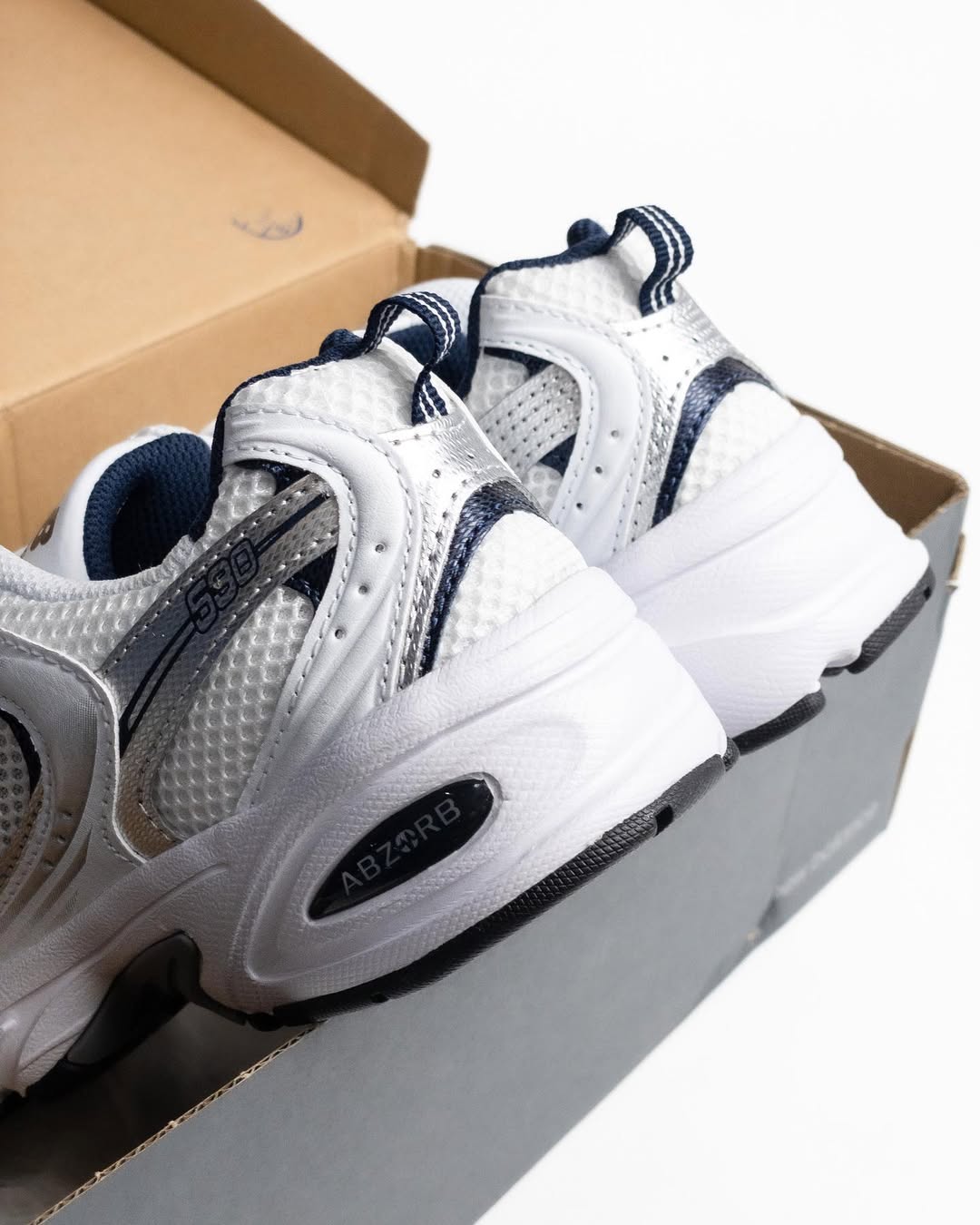 NEW BALANCE 530 WHITE GREY NAVY