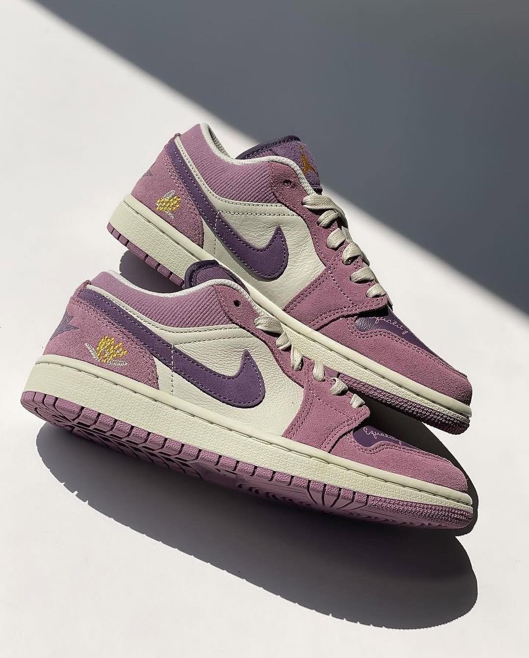 NIKE AIR JORDAN 1 LOW UNITY PURPLE
