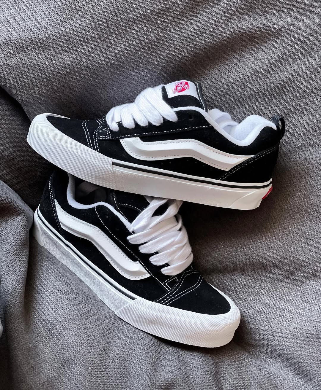 VANS KNU SKOOL BLACK X TRUE WHITE