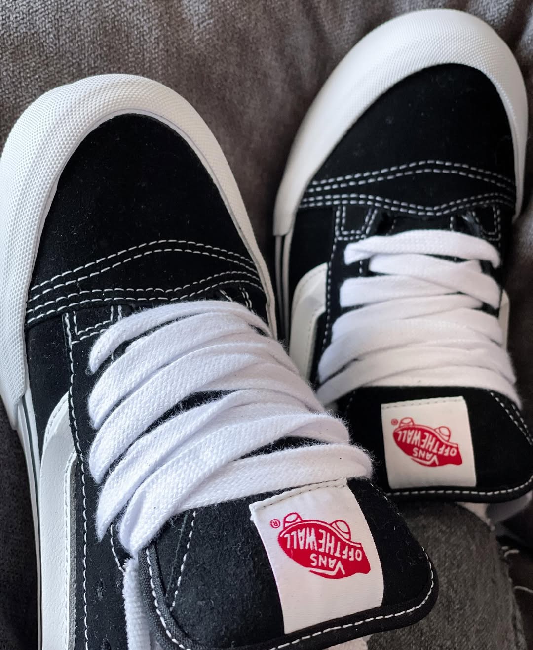VANS KNU SKOOL BLACK X TRUE WHITE